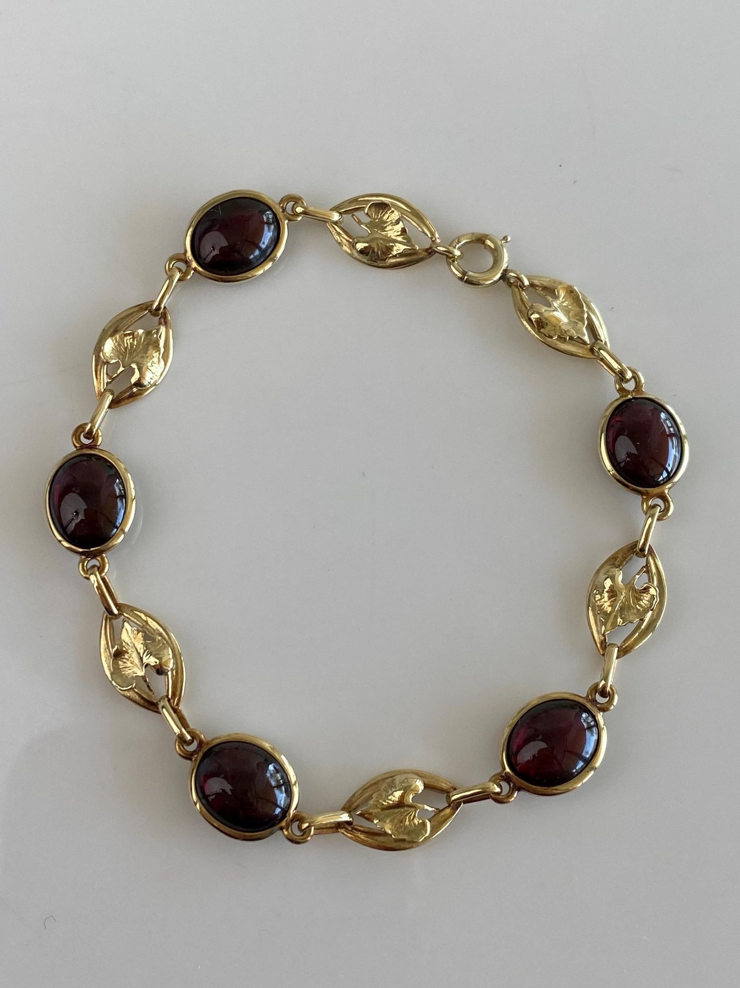 Vintage Solid 14k Yellow Gold Red Garnet Leaf Link Bracelet - 7.5 inches