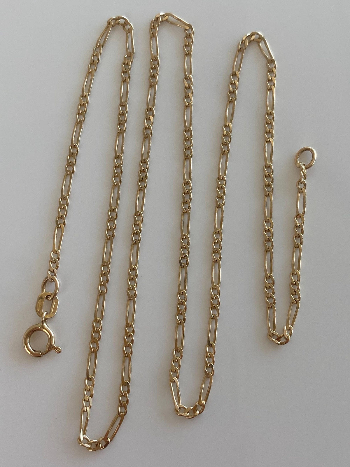 Vintage Solid 14k Yellow Gold Slim Figaro Chain Necklace - 18 inches
