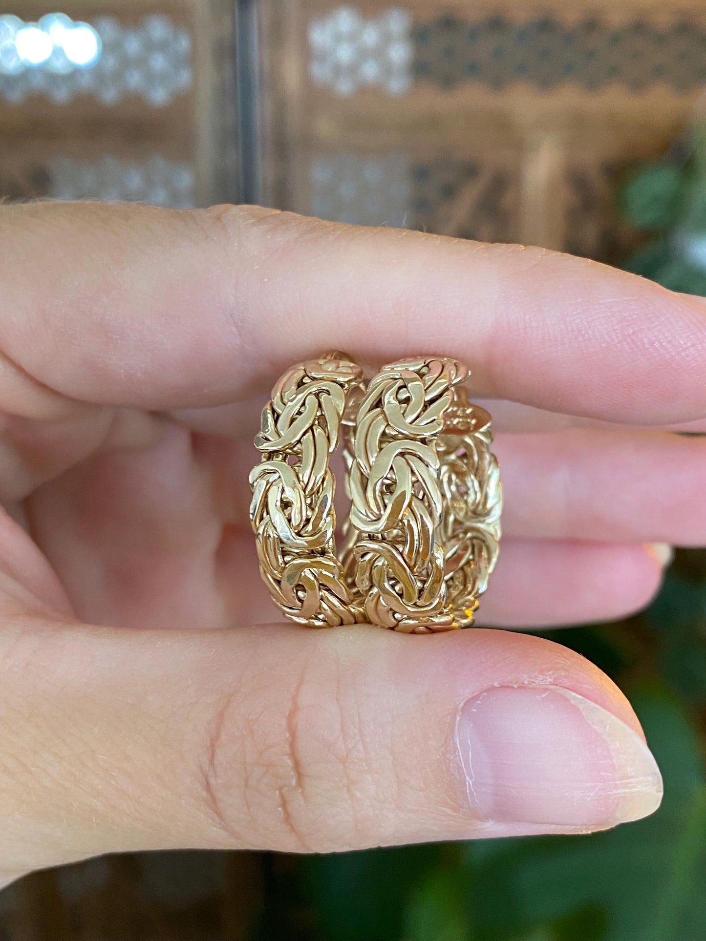 Vintage 14k Yellow Gold Byzantine Chain Hoop Earrings