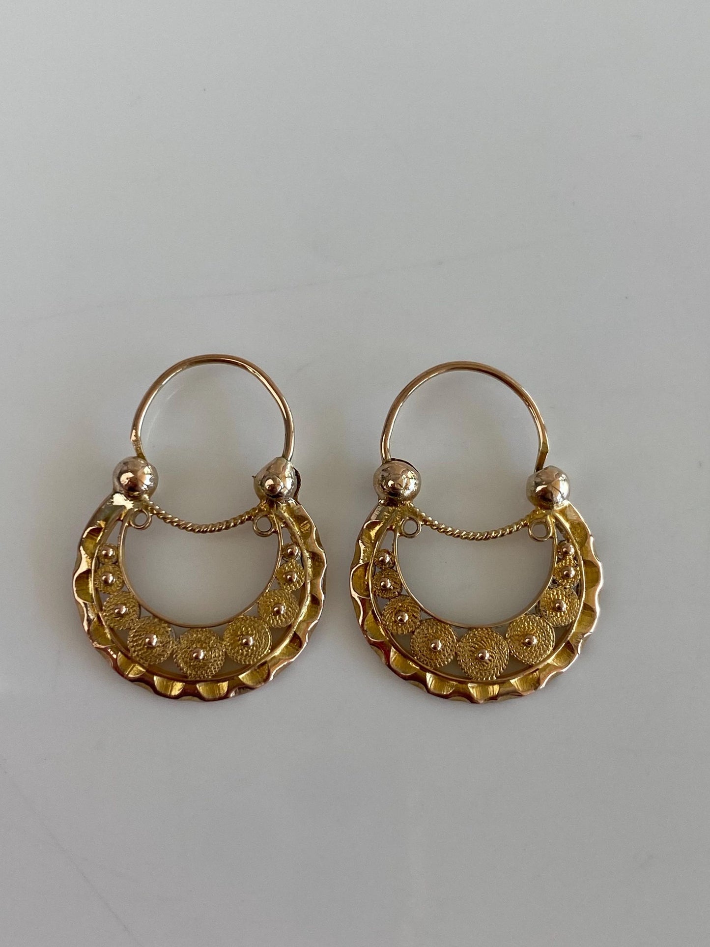 Vintage Solid 8k Yellow Gold Open Work Design Hoop Earrings