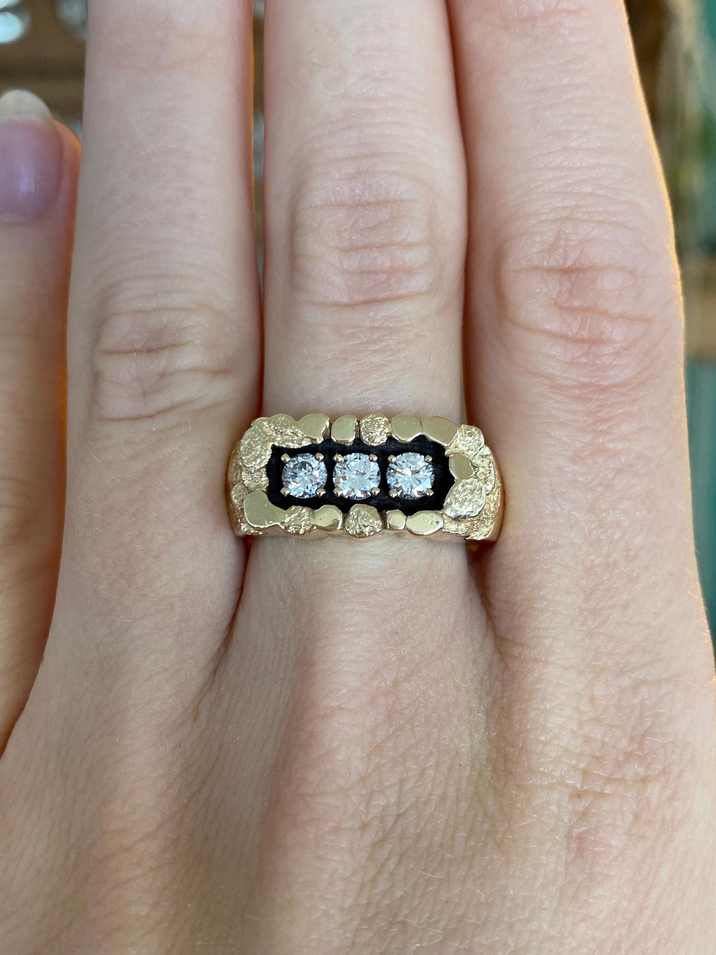 Vintage Solid 14k Yellow Gold Diamond Row Nugget Ring - Size 8.25