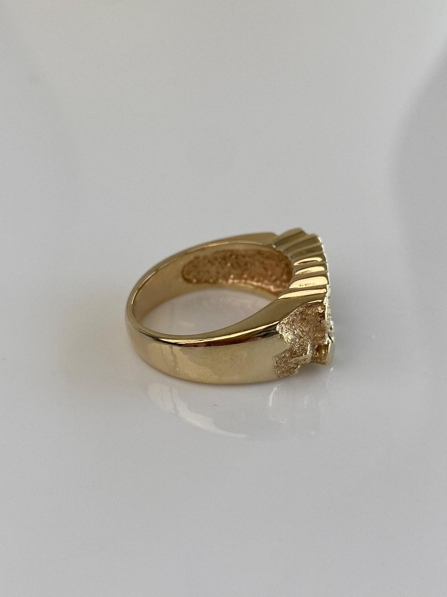 Vintage Solid 14k Yellow Gold Diamond Row Nugget Ring - Size 8.25