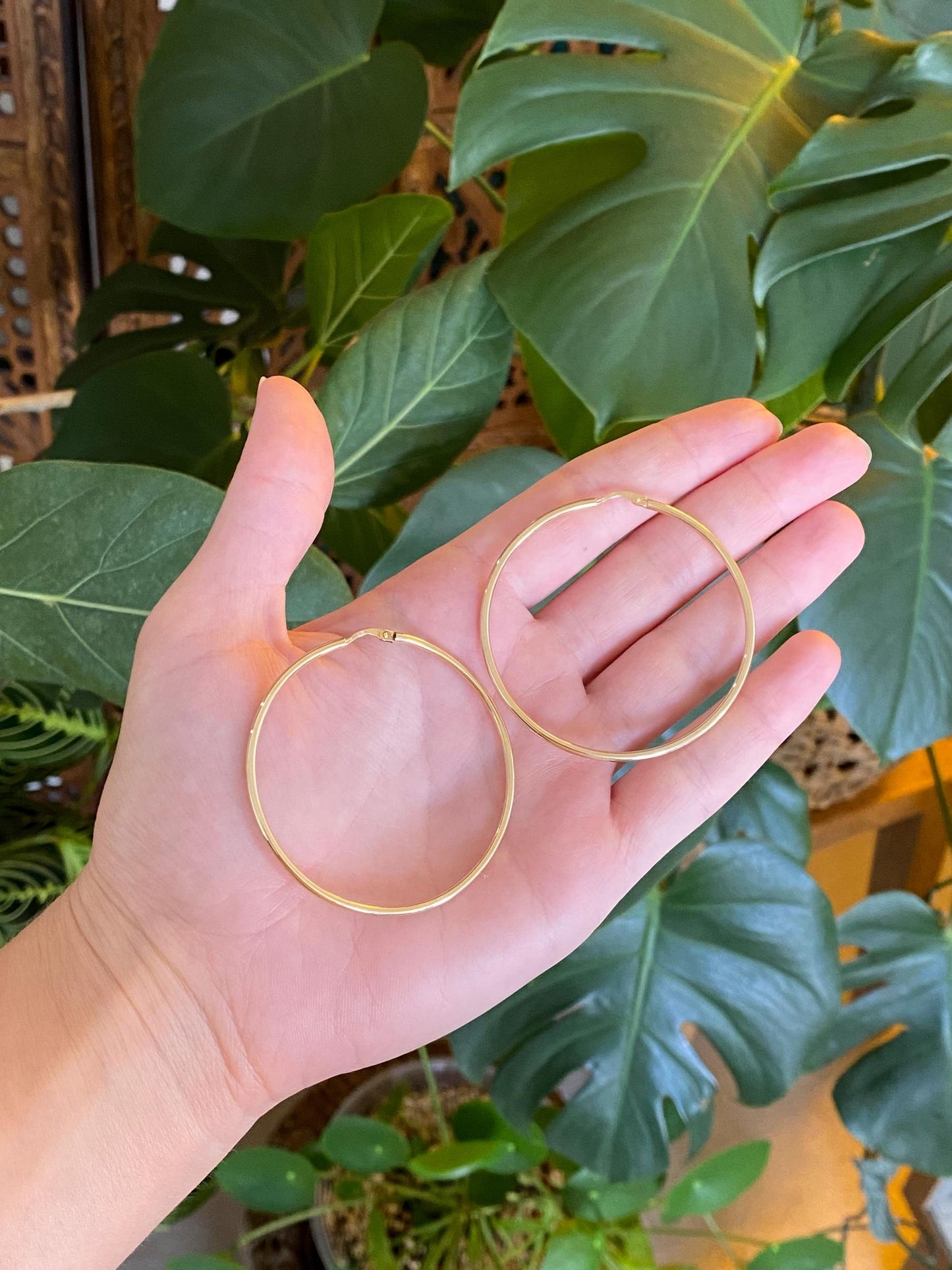 Vintage 9k Yellow Gold Hoop Earrings