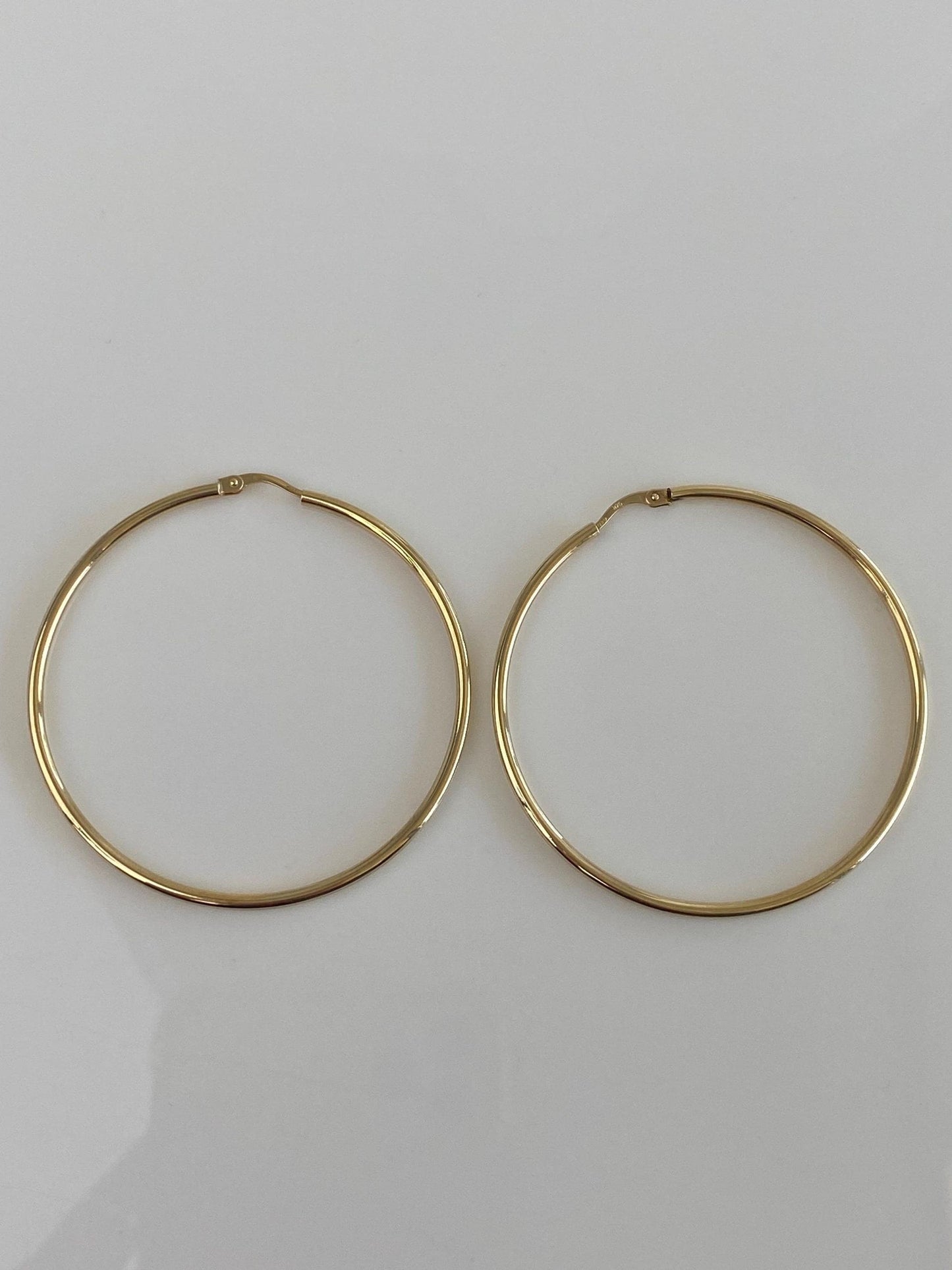Vintage 9k Yellow Gold Hoop Earrings