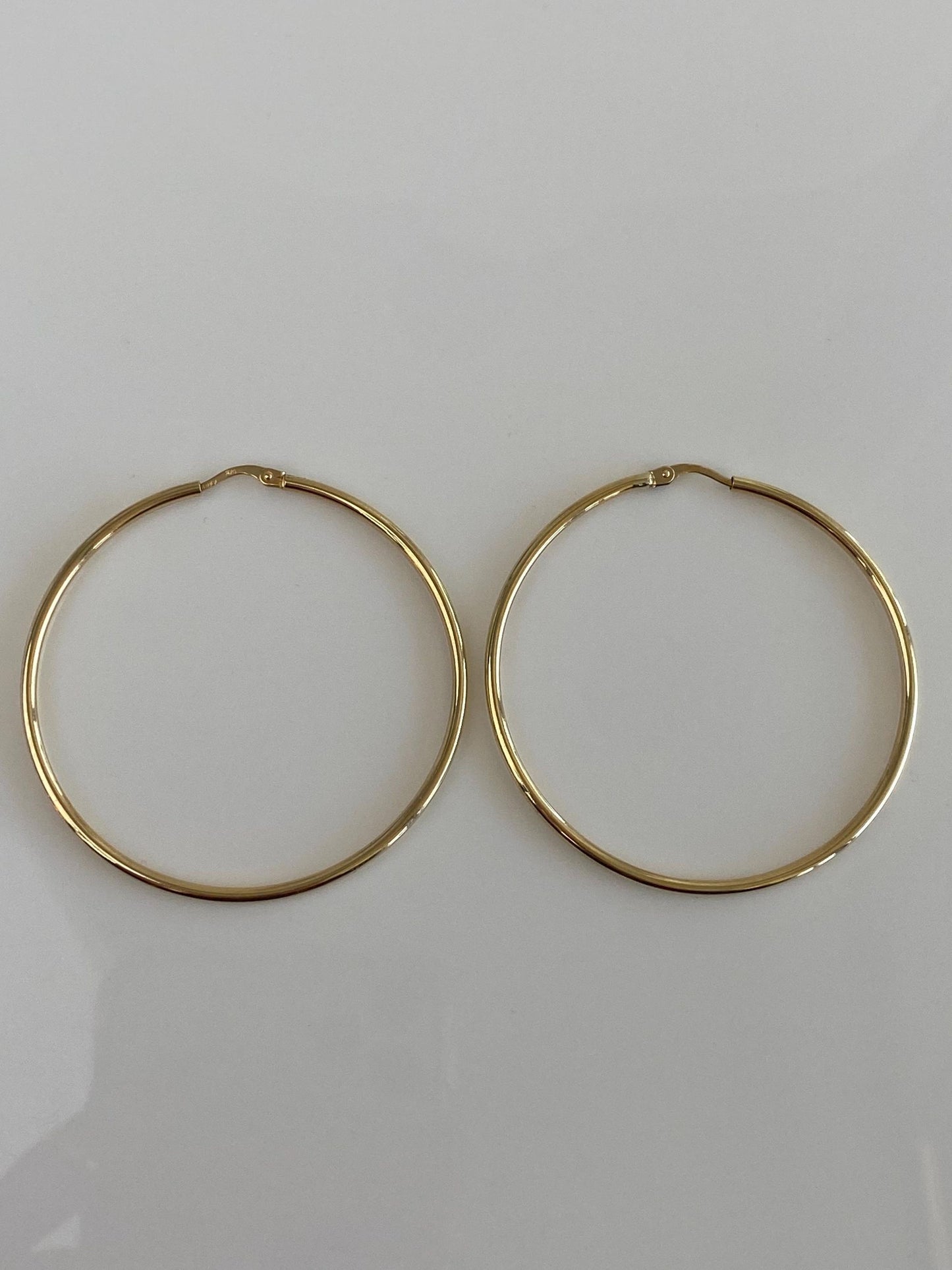 Vintage 9k Yellow Gold Hoop Earrings