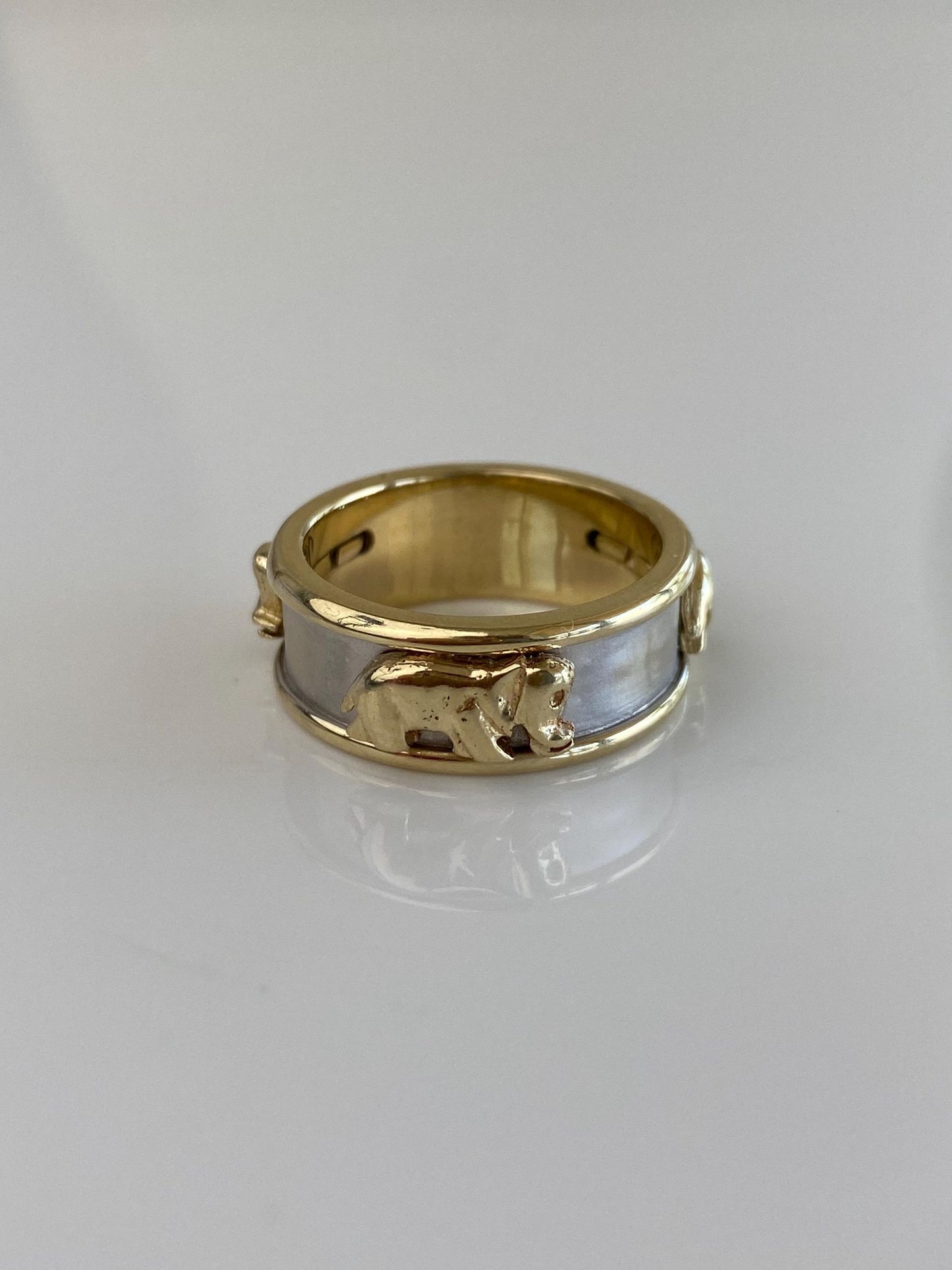 Vintage Solid 14k White & Yellow Gold Elephants Ring Band - Size 7.5