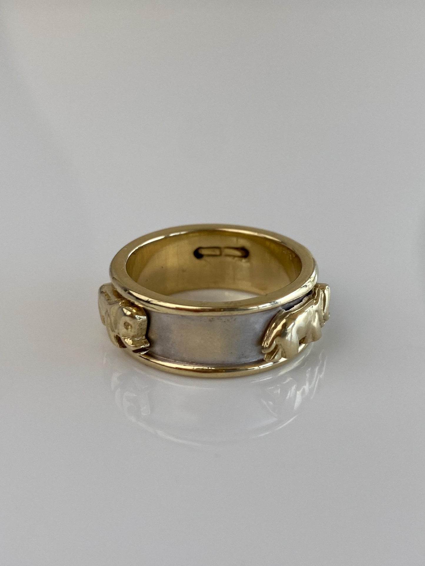 Vintage Solid 14k White & Yellow Gold Elephants Ring Band - Size 7.5