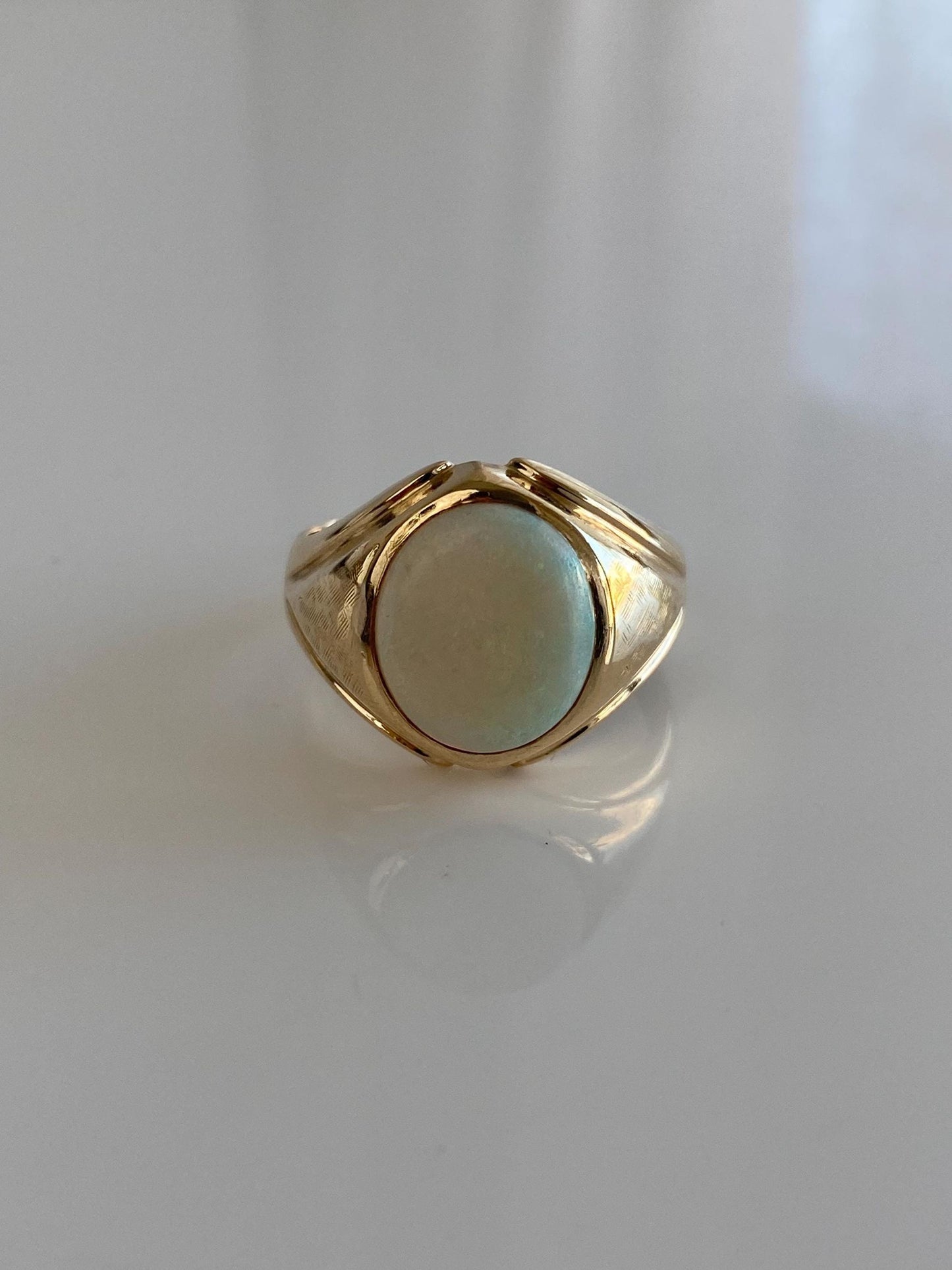 Vintage Solid 14k Yellow Gold Opal Ring - Size 11.25