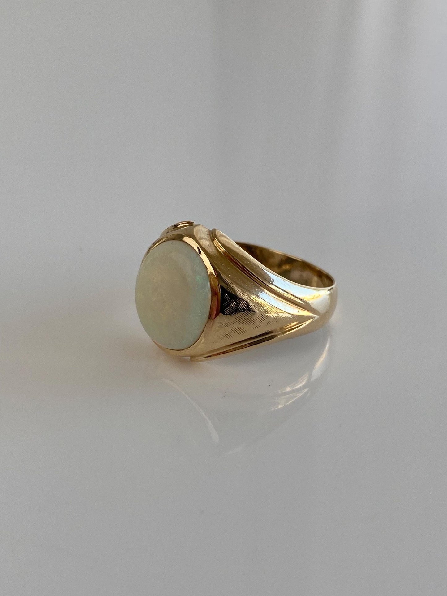 Vintage Solid 14k Yellow Gold Opal Ring - Size 11.25