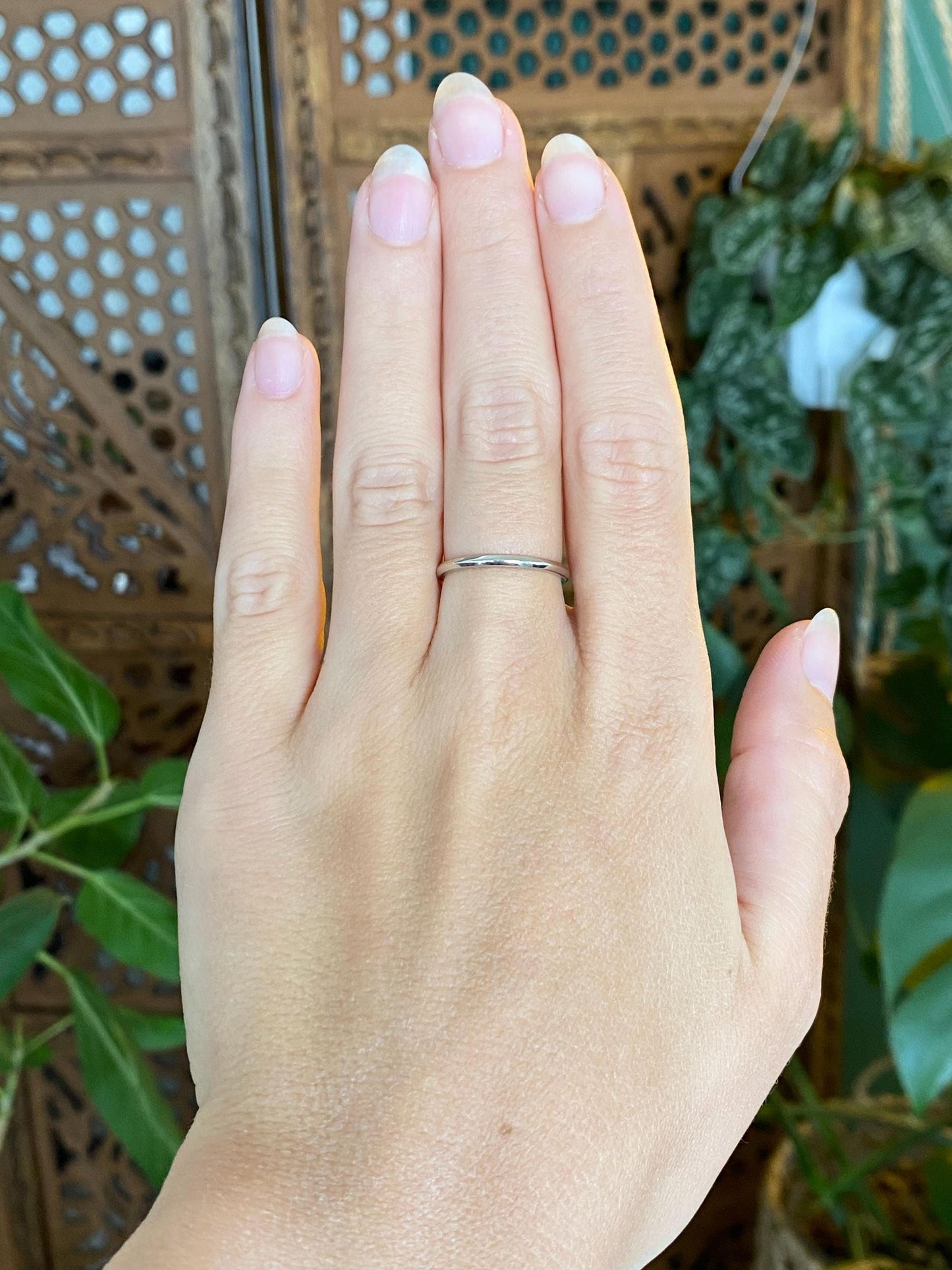 Vintage Solid 18k White Gold Slim Ring Band - Size 6.25