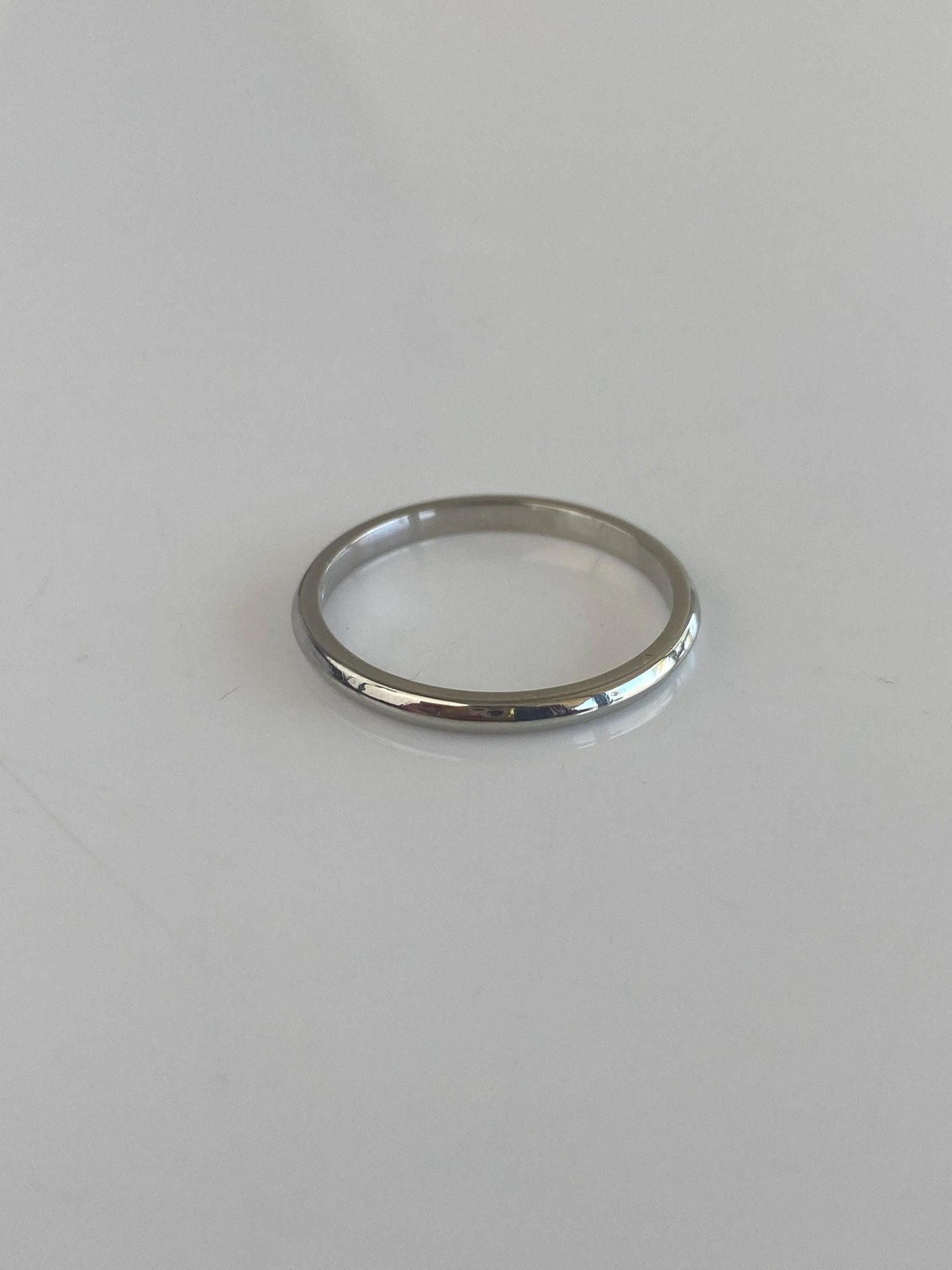 Vintage Solid 18k White Gold Slim Ring Band - Size 6.25