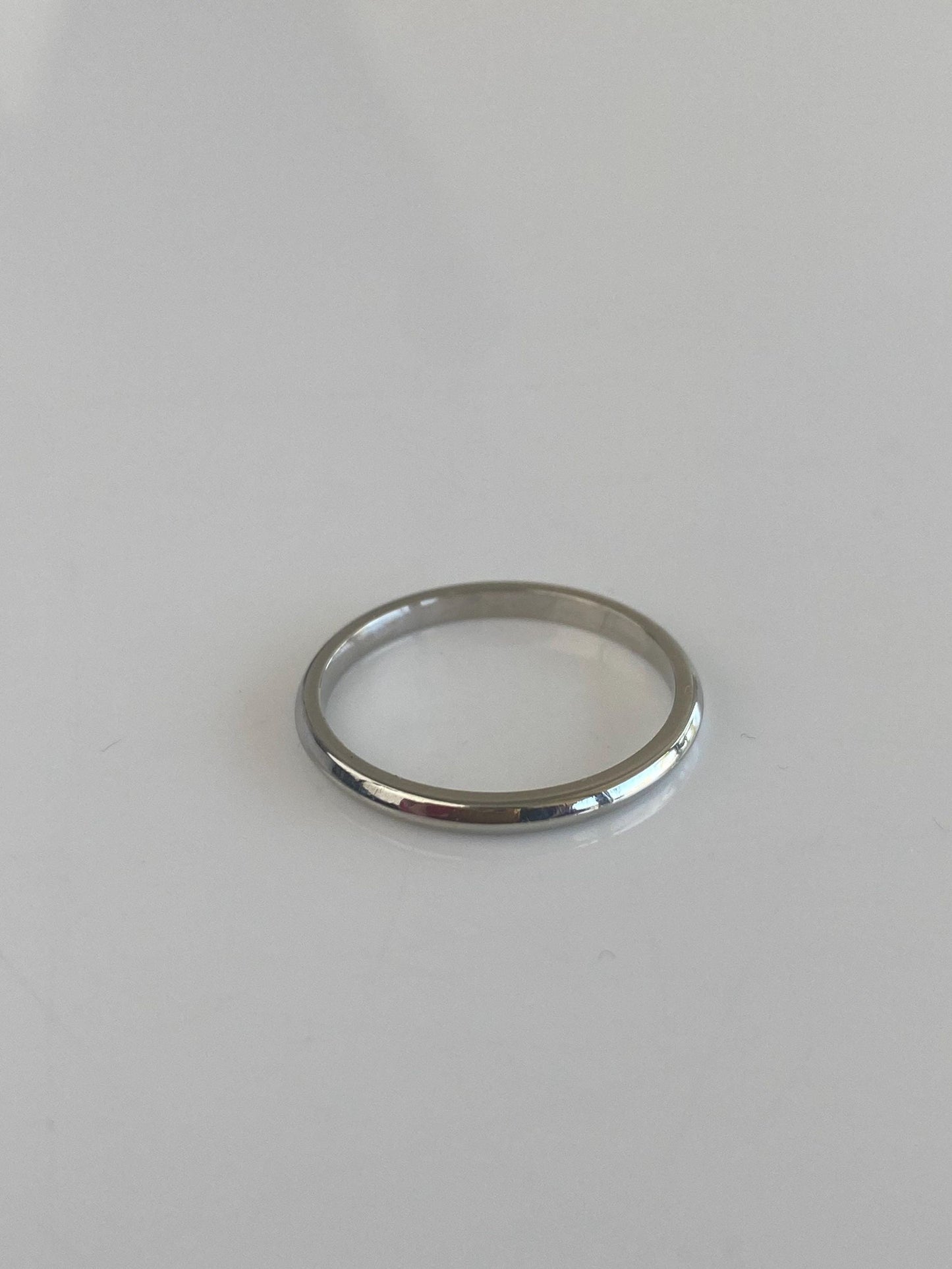Vintage Solid 18k White Gold Slim Ring Band - Size 6.25