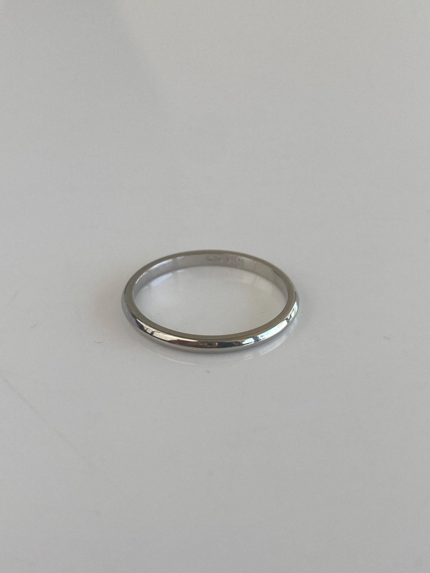 Vintage Solid 18k White Gold Slim Ring Band - Size 6.25