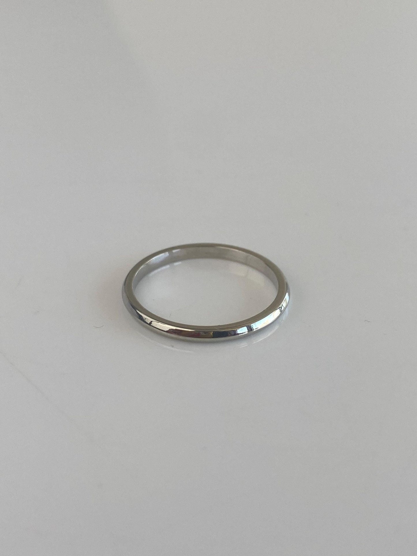Vintage Solid 18k White Gold Slim Ring Band - Size 6.25