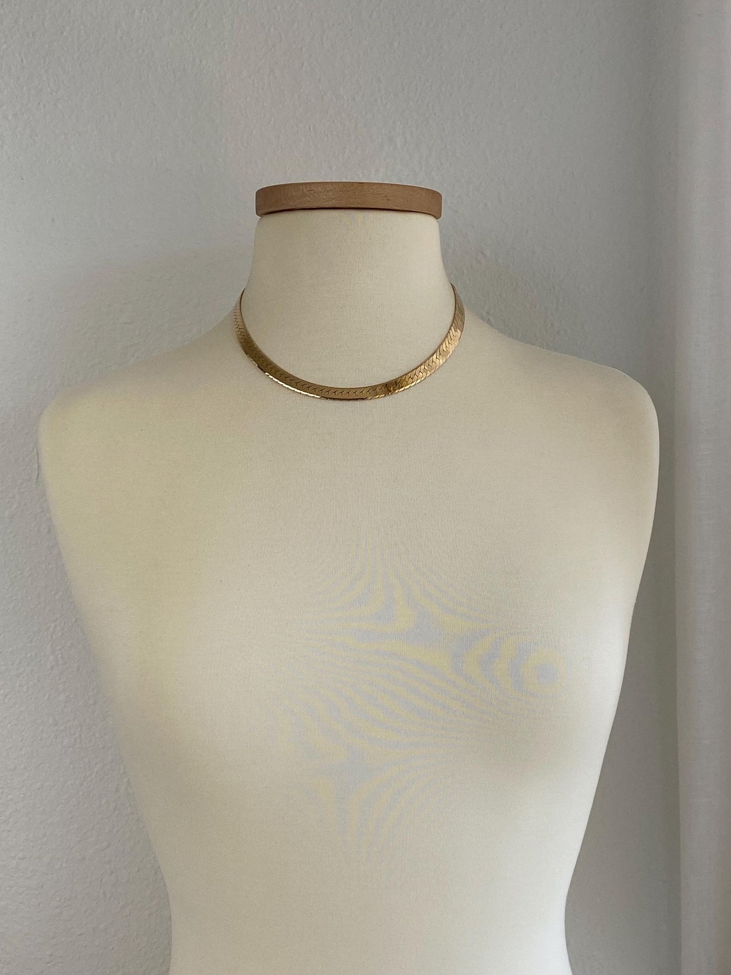 Vintage Solid 14k Yellow Gold Chunky Flat Curb Chain Necklace - 18 inches