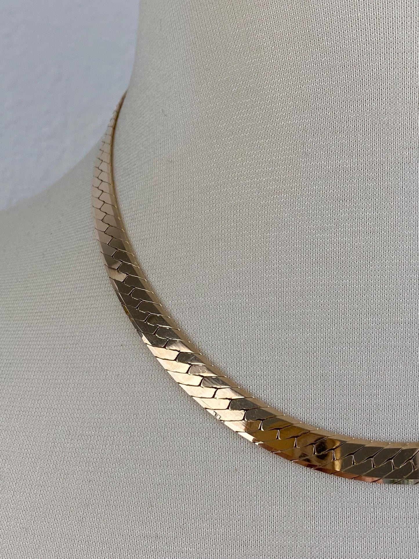 Vintage Solid 14k Yellow Gold Chunky Flat Curb Chain Necklace - 18 inches