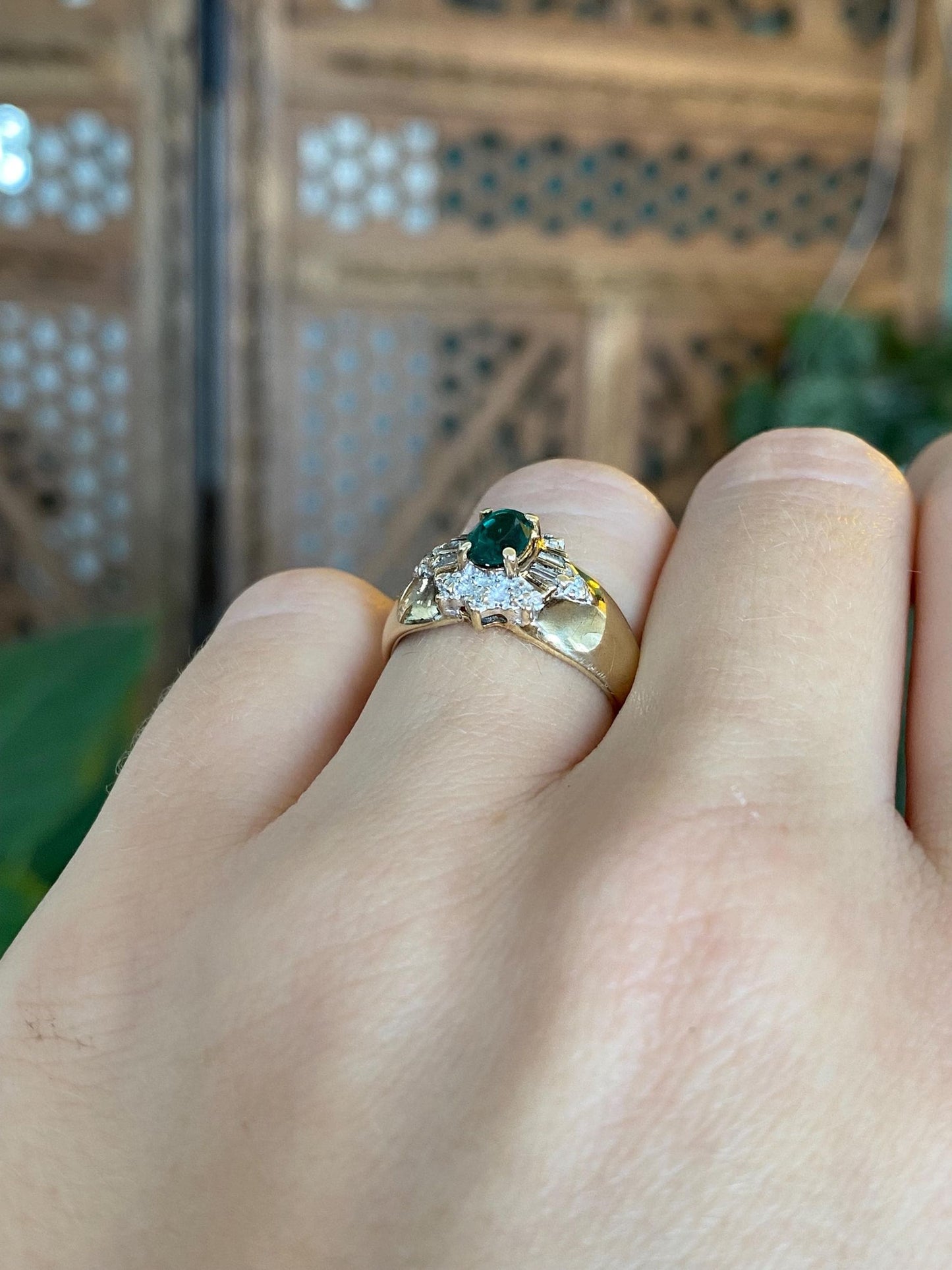 Vintage Solid 10k Yellow Gold Emerald Baguette & Round Diamond Ring - Size 5.75