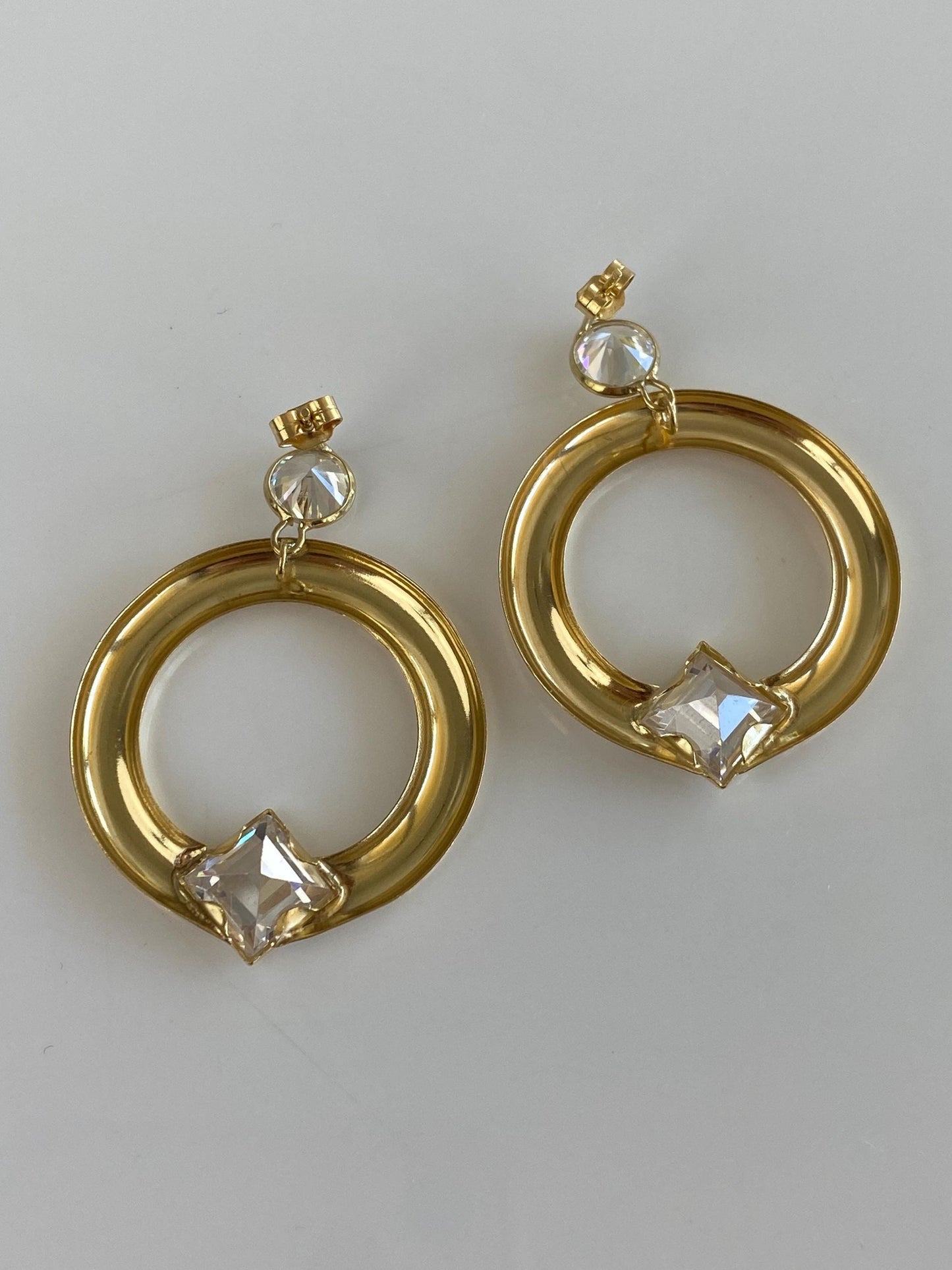 Vintage Solid 18k Yellow Gold Clear Cubic Zirconia Hoop Dangle Stud Earrings