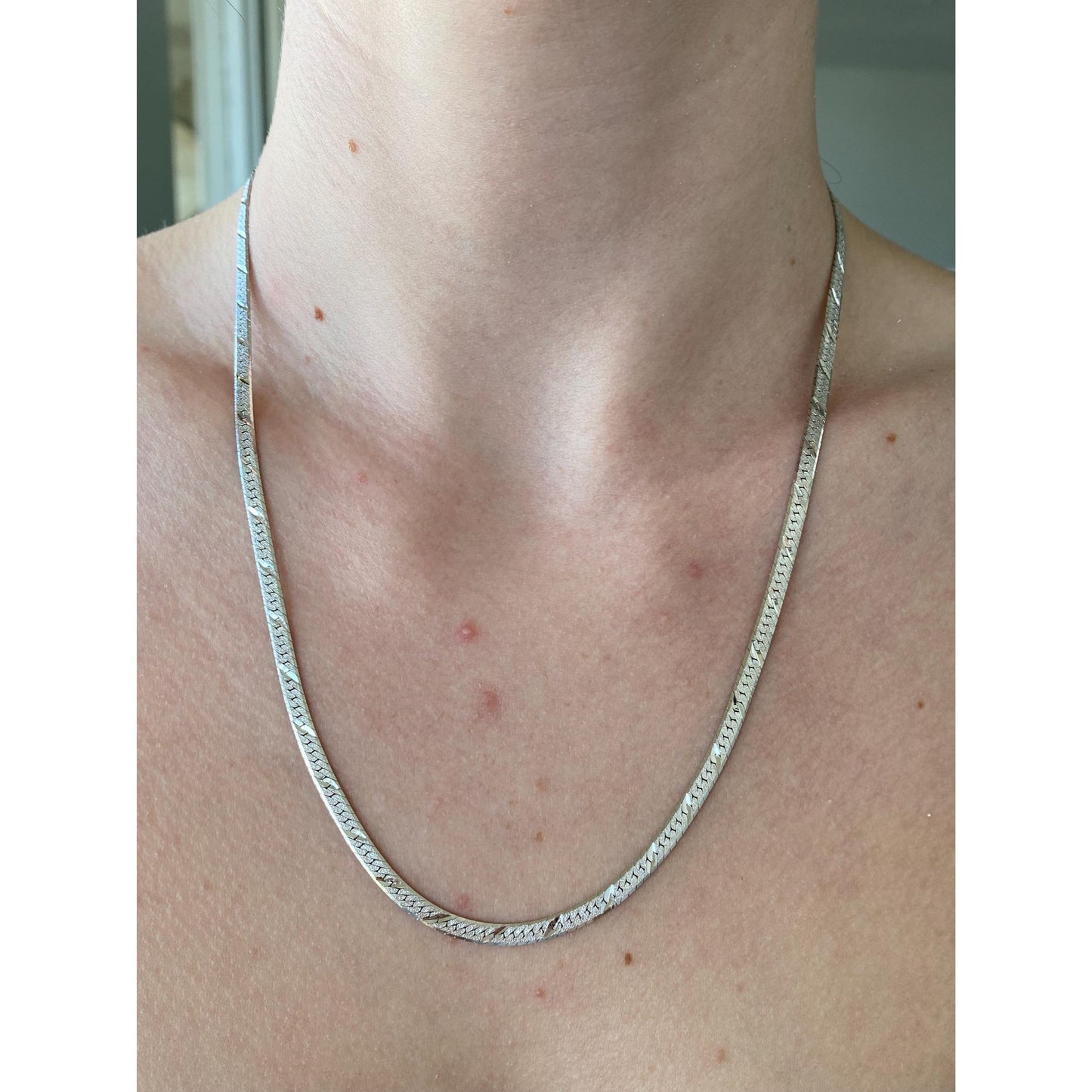 Vintage Solid 14k White Gold Diamond Cut Herringbone Chain Necklace - 20 inches