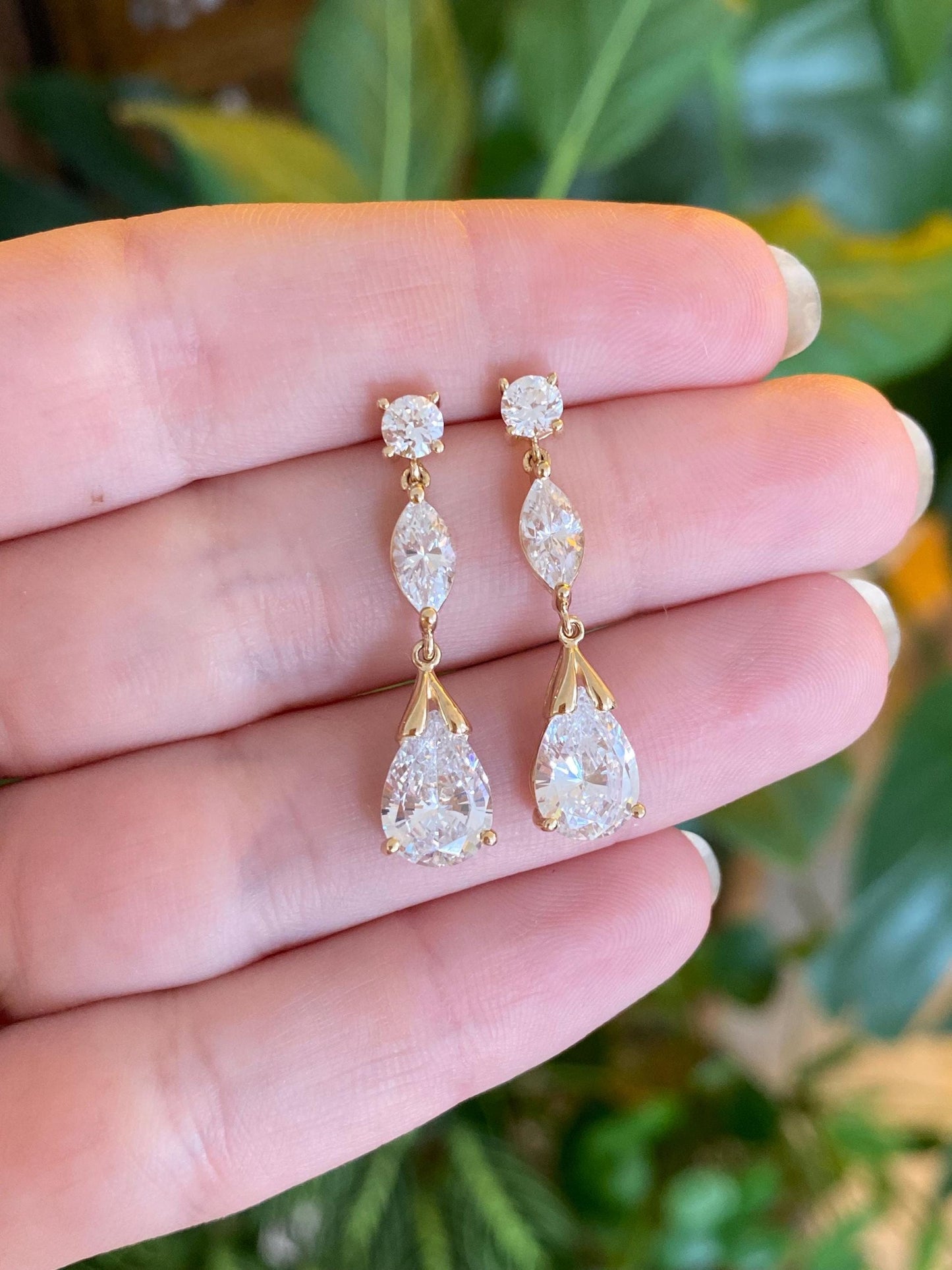 Vintage Solid 14k Yellow Gold Clear Cubic Zirconia Dangle Stud Earrings