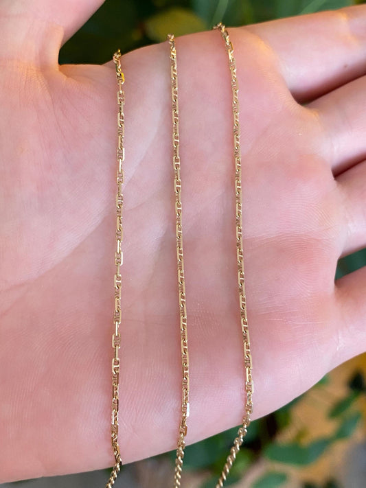Vintage Solid 14k Yellow Gold Slim Mariner Link Chain Necklace - 24.25 inches