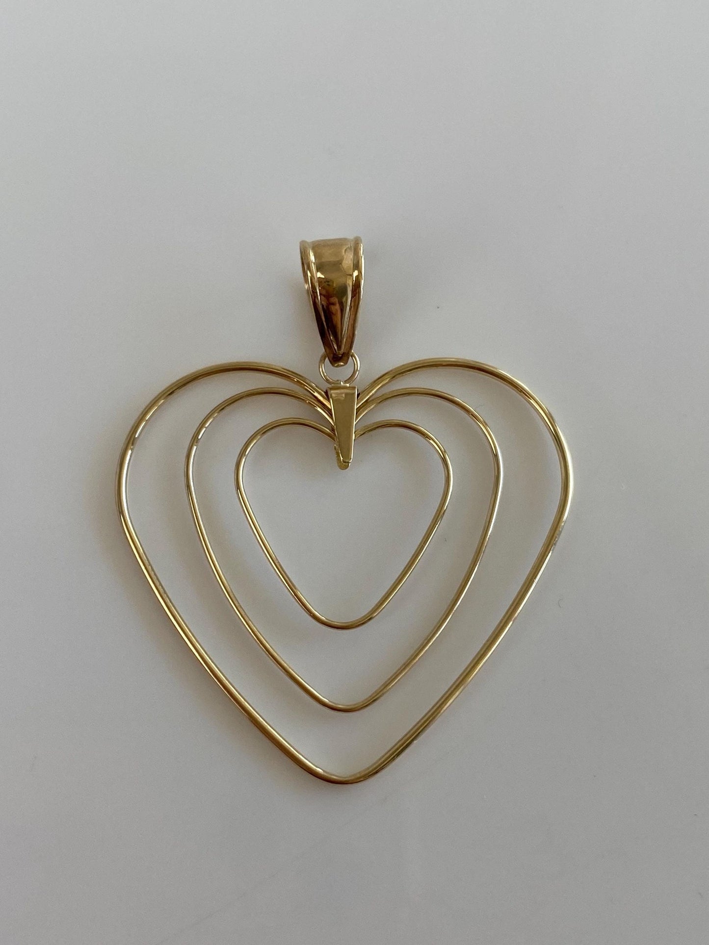 Vintage Solid 14k Yellow Gold Large Wire Heart Charm