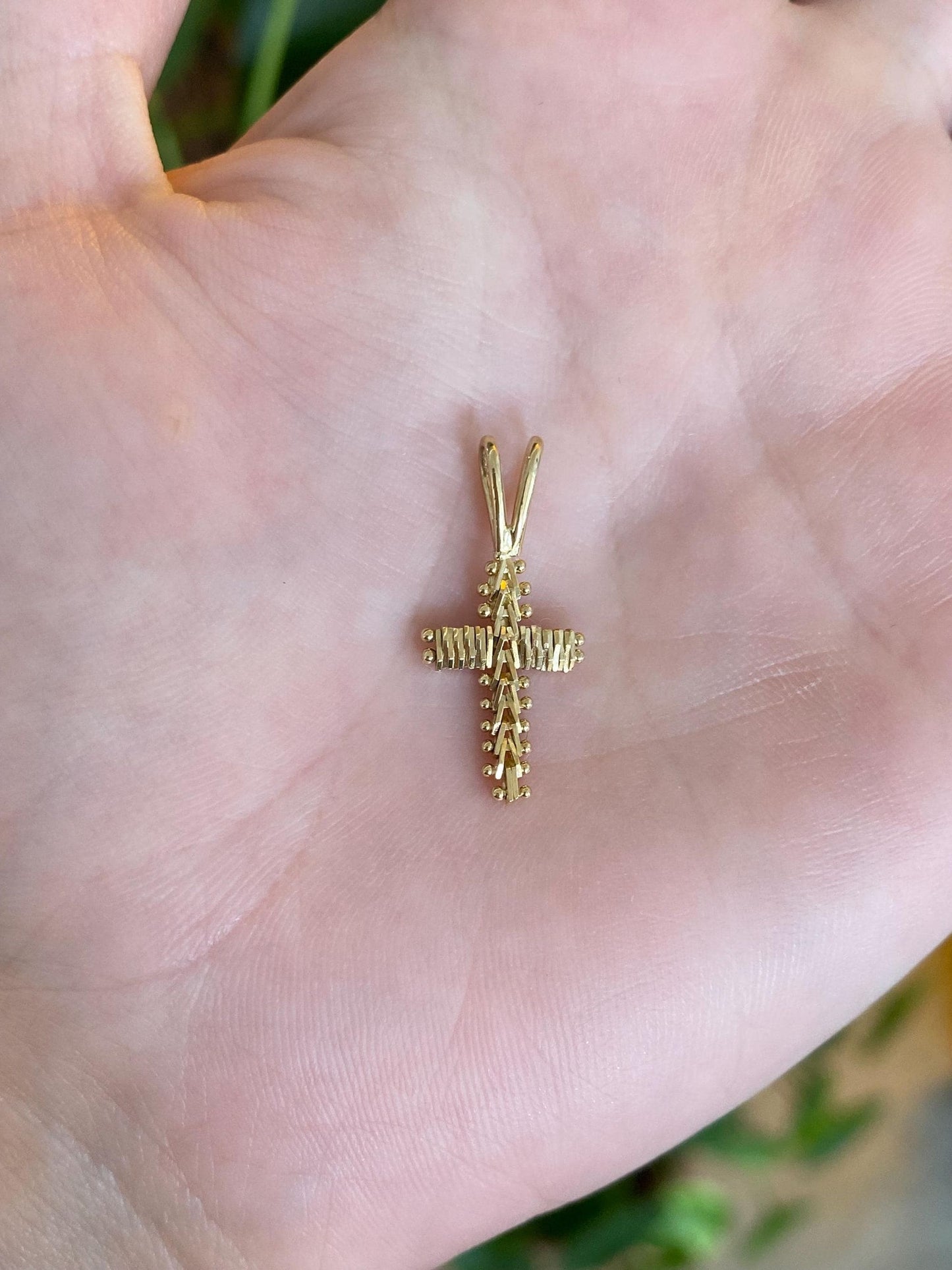Vintage Solid 18k Yellow Gold Chain Mesh Cross Charm