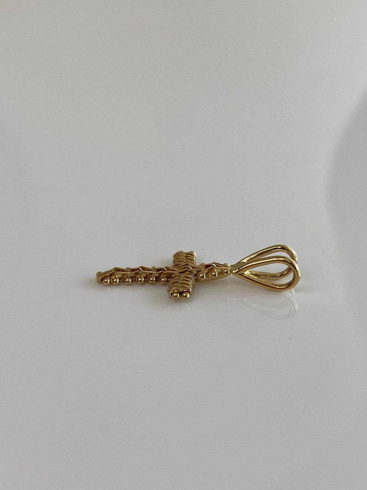 Vintage Solid 18k Yellow Gold Chain Mesh Cross Charm