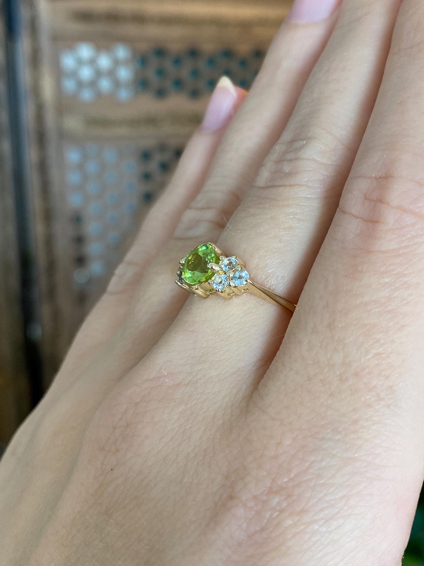 Solid 14k Yellow Gold Peridot Clear Spinel Ring - Size 6.5