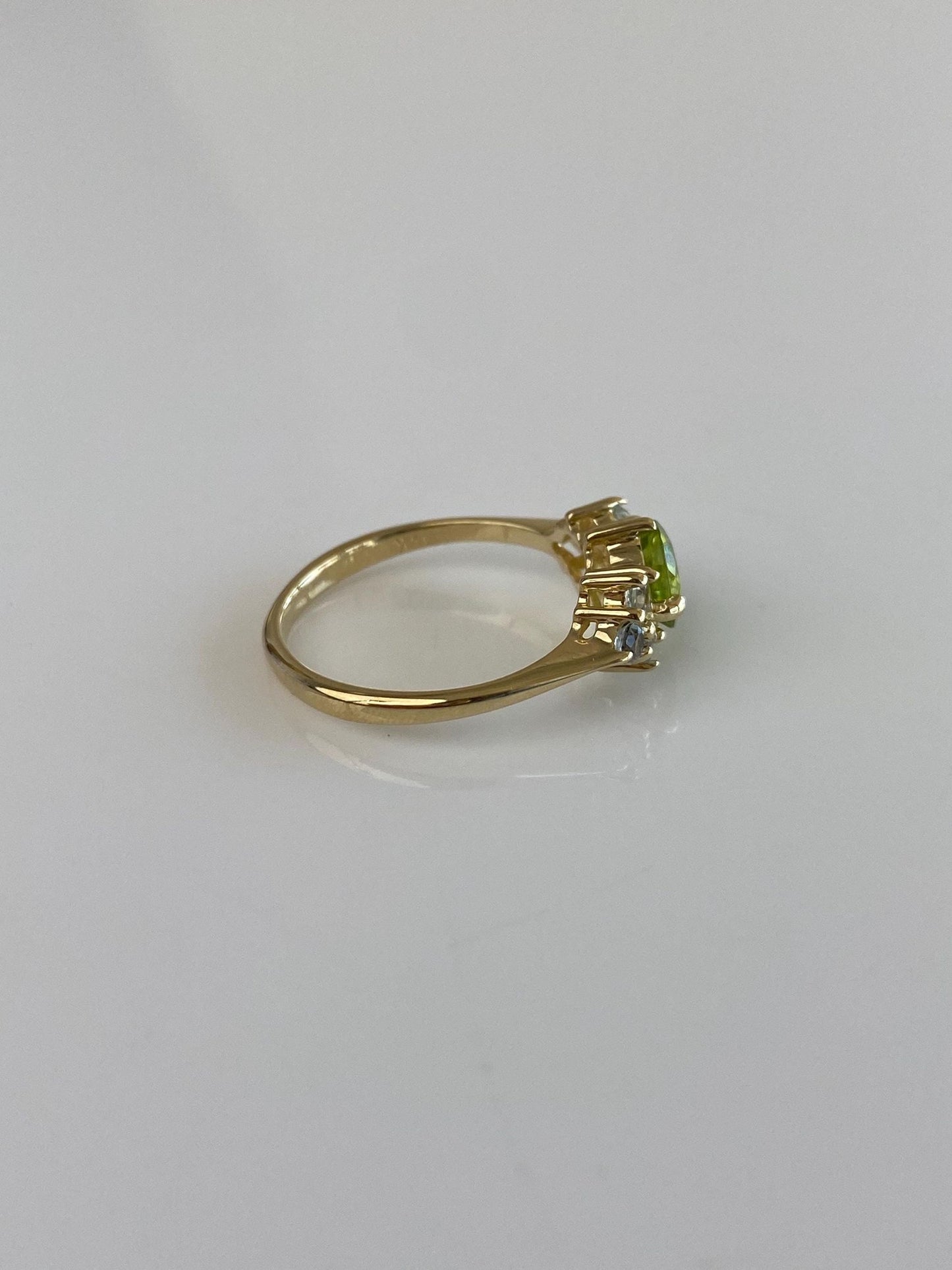 Solid 14k Yellow Gold Peridot Clear Spinel Ring - Size 6.5