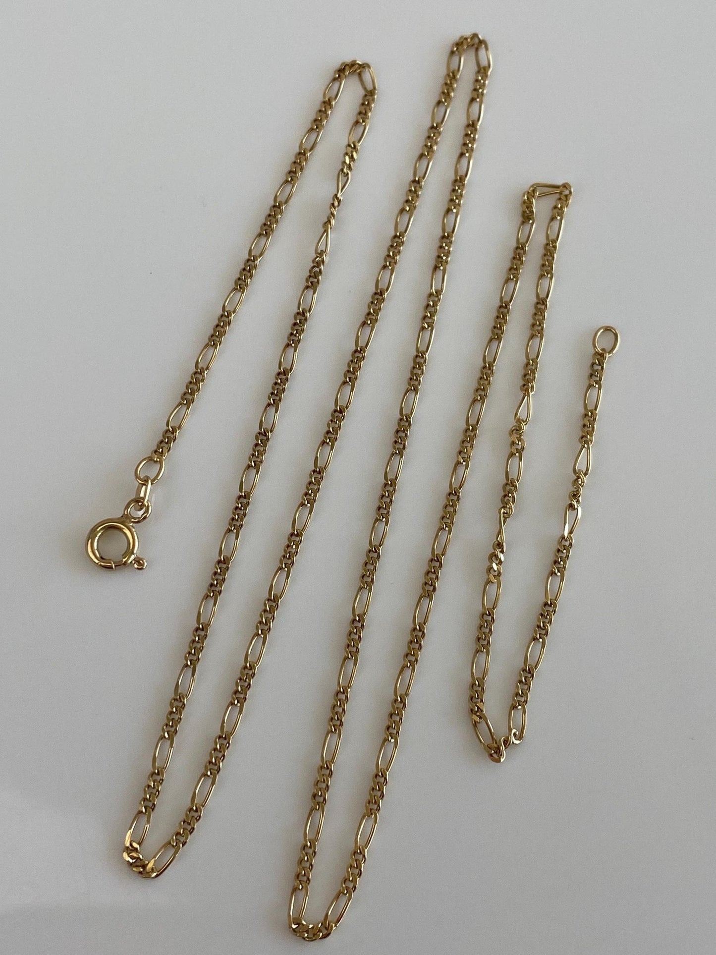 Vintage Solid 18k Yellow Gold Figaro Chain Necklace - 24.25 inches