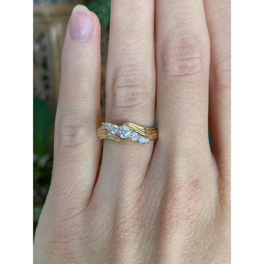 Solid 14k Yellow Gold Clear Cubic Zirconia Twist Ring - Size 5.25