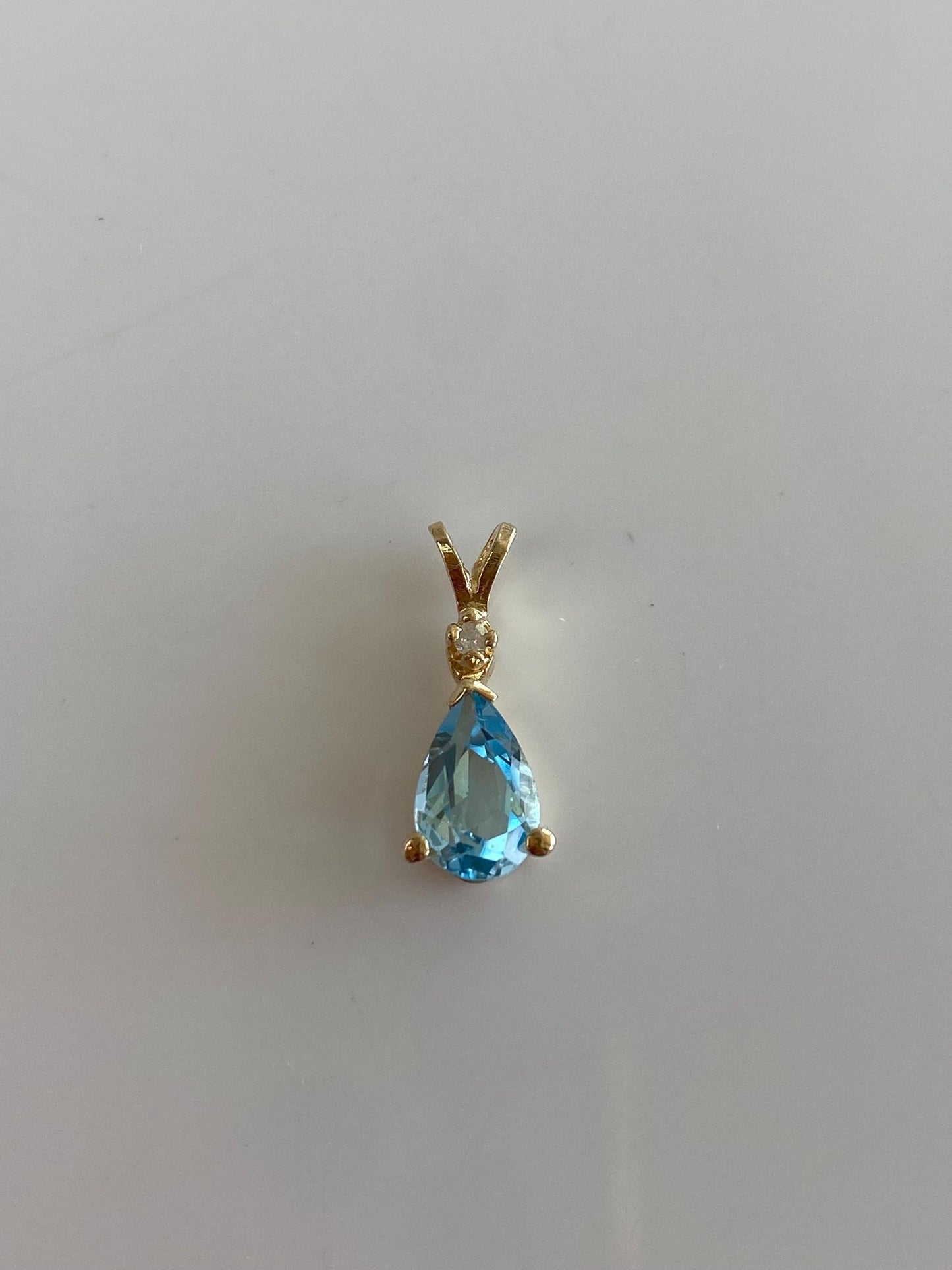 Vintage Solid 14k Yellow Gold Diamond Topaz Charm