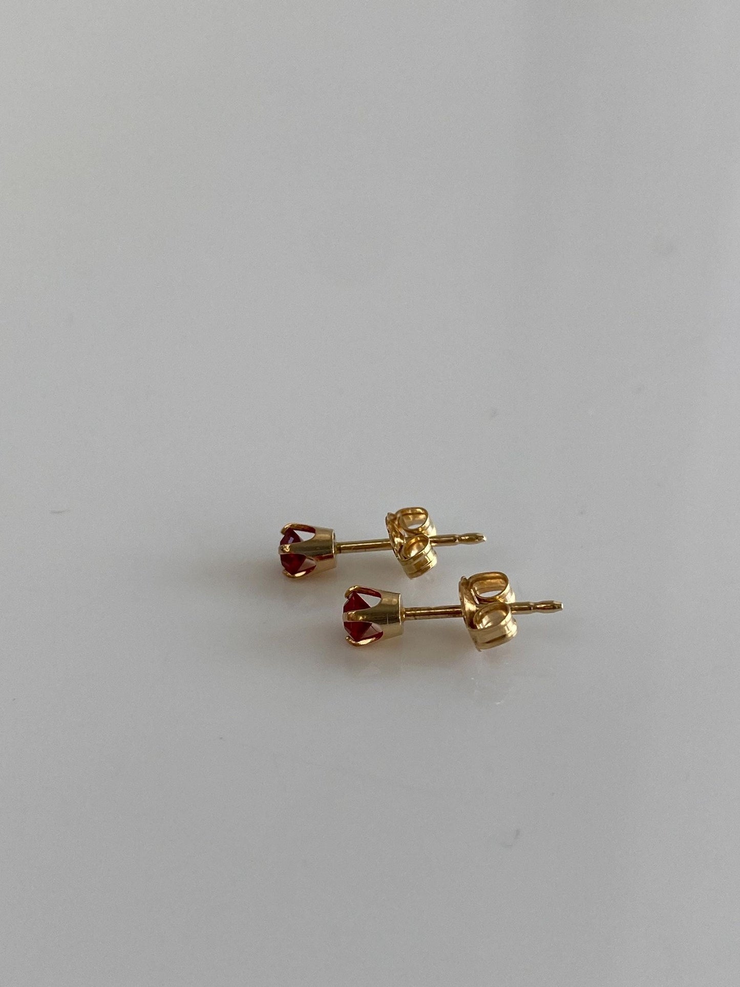 Vintage Solid 14k Yellow Gold Red Cubic Zirconia Stud Earrings