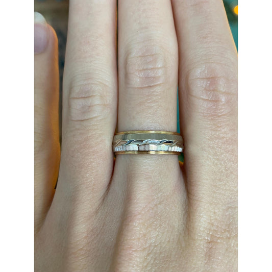 Vintage Solid 14k White & Yellow Gold Diamond Cut Ring Band - Size 7.25