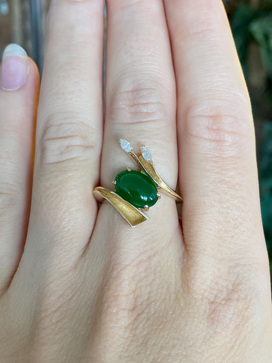 Vintage Solid 14k Yellow Gold Marquis Diamond Jade Ring - Size 6.75
