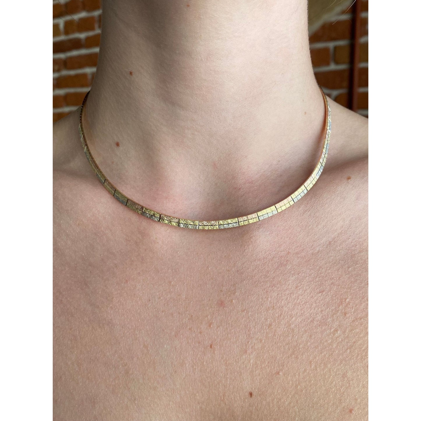 Vintage Solid 14k Tri Tone Gold Checkerboard Pattern Omega Chain Necklace - 16 inches