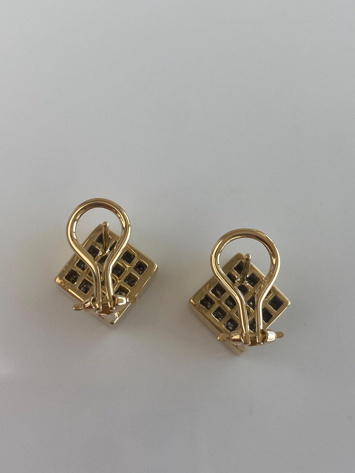 Vintage Solid 18k Yellow Gold Diamond Square Stud Earrings