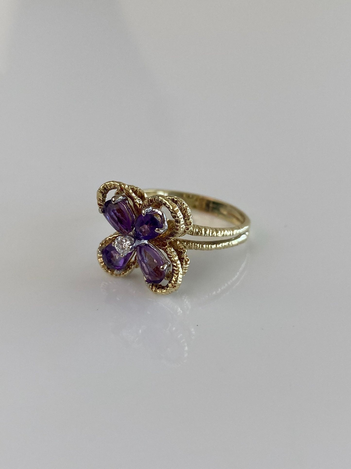 Vintage Solid 14k Yellow Gold Diamond Amethyst Flower Ring - Size 7