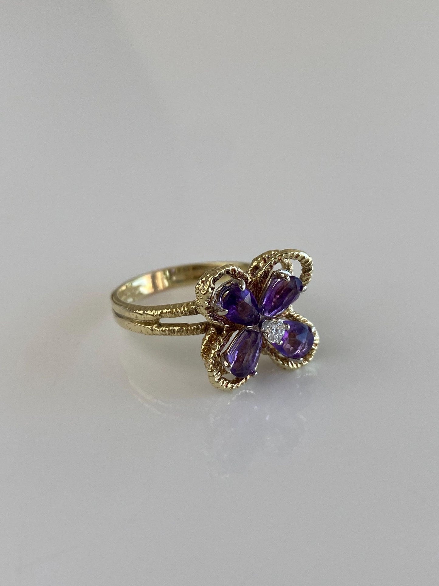 Vintage Solid 14k Yellow Gold Diamond Amethyst Flower Ring - Size 7