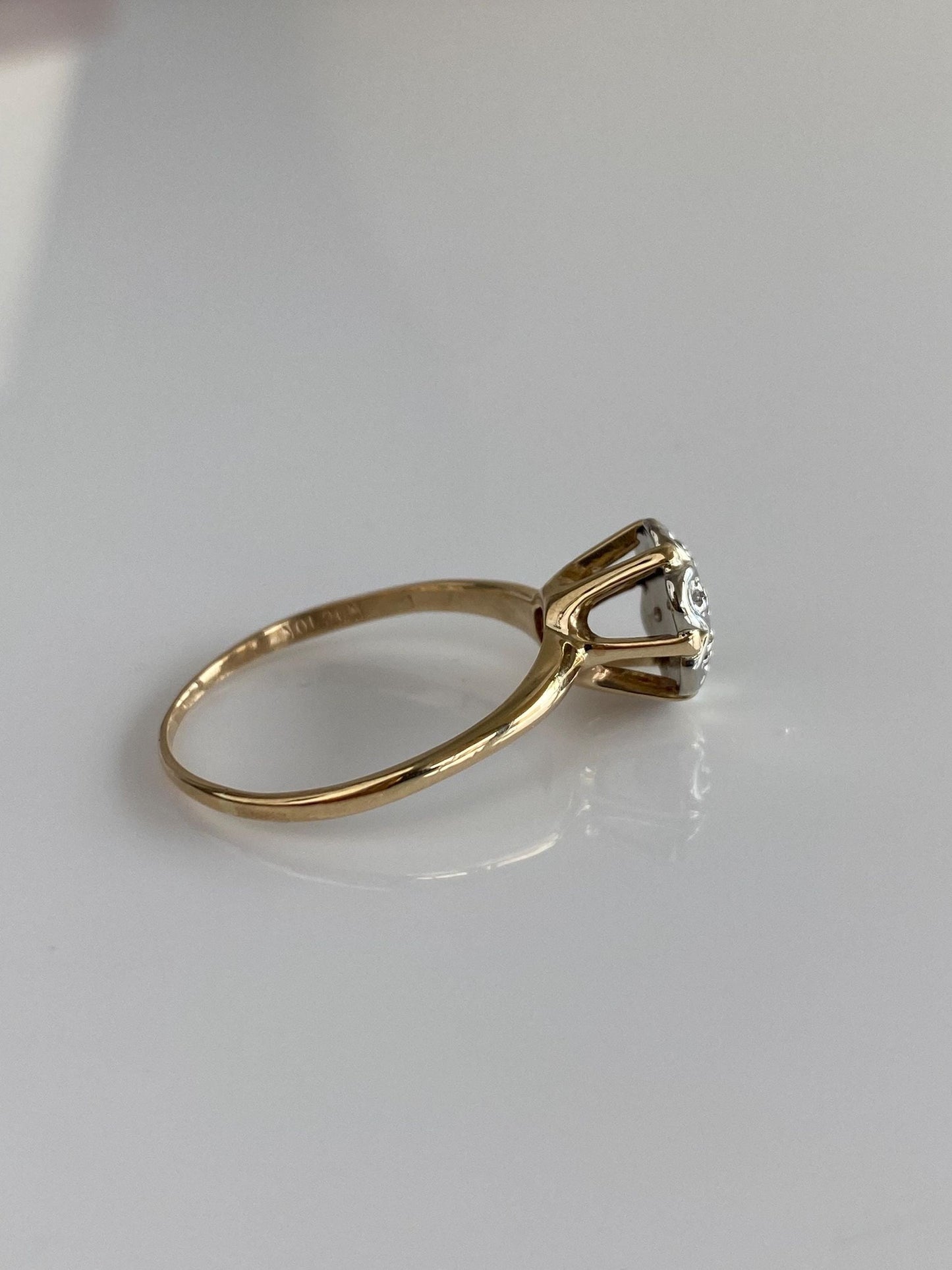 Vintage Solid 10k White & Yellow Gold Diamond Cluster Ring - Size 9