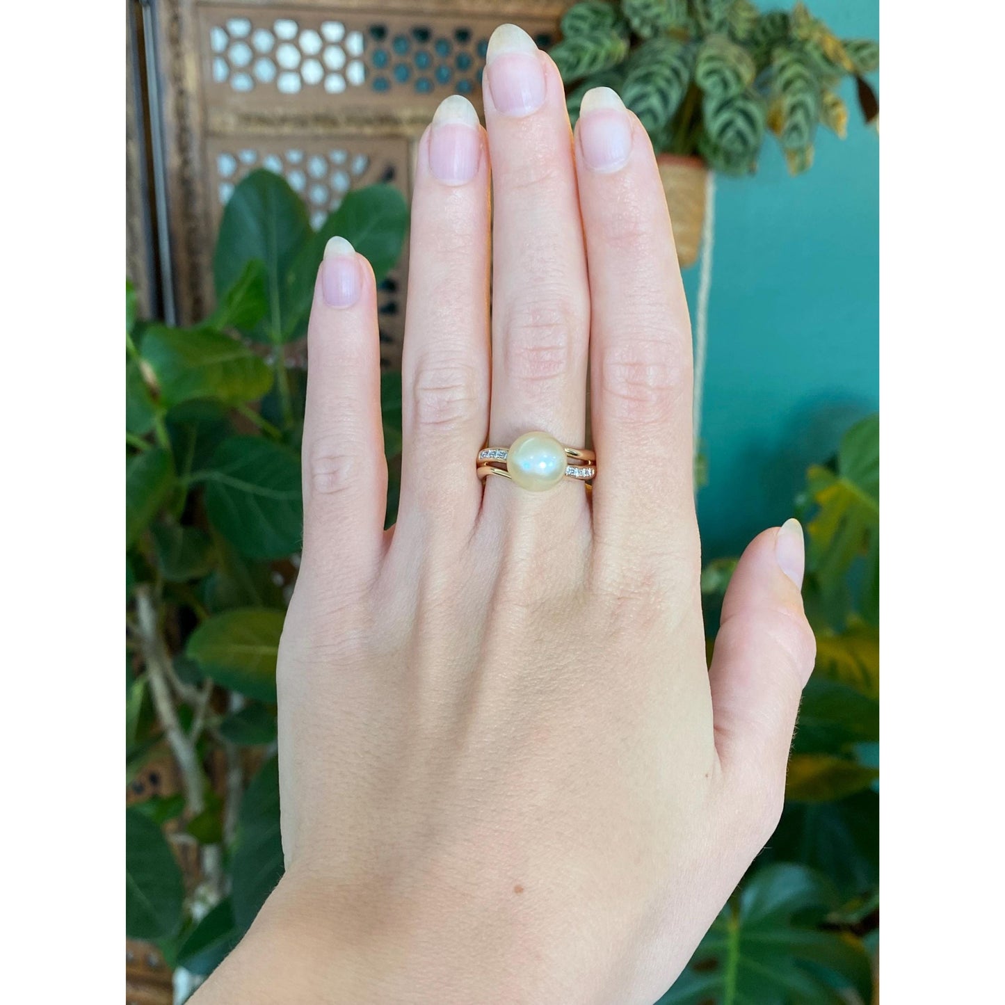 Vintage Solid 14k Yellow Gold Diamond Pearl Ring - Size 7.5