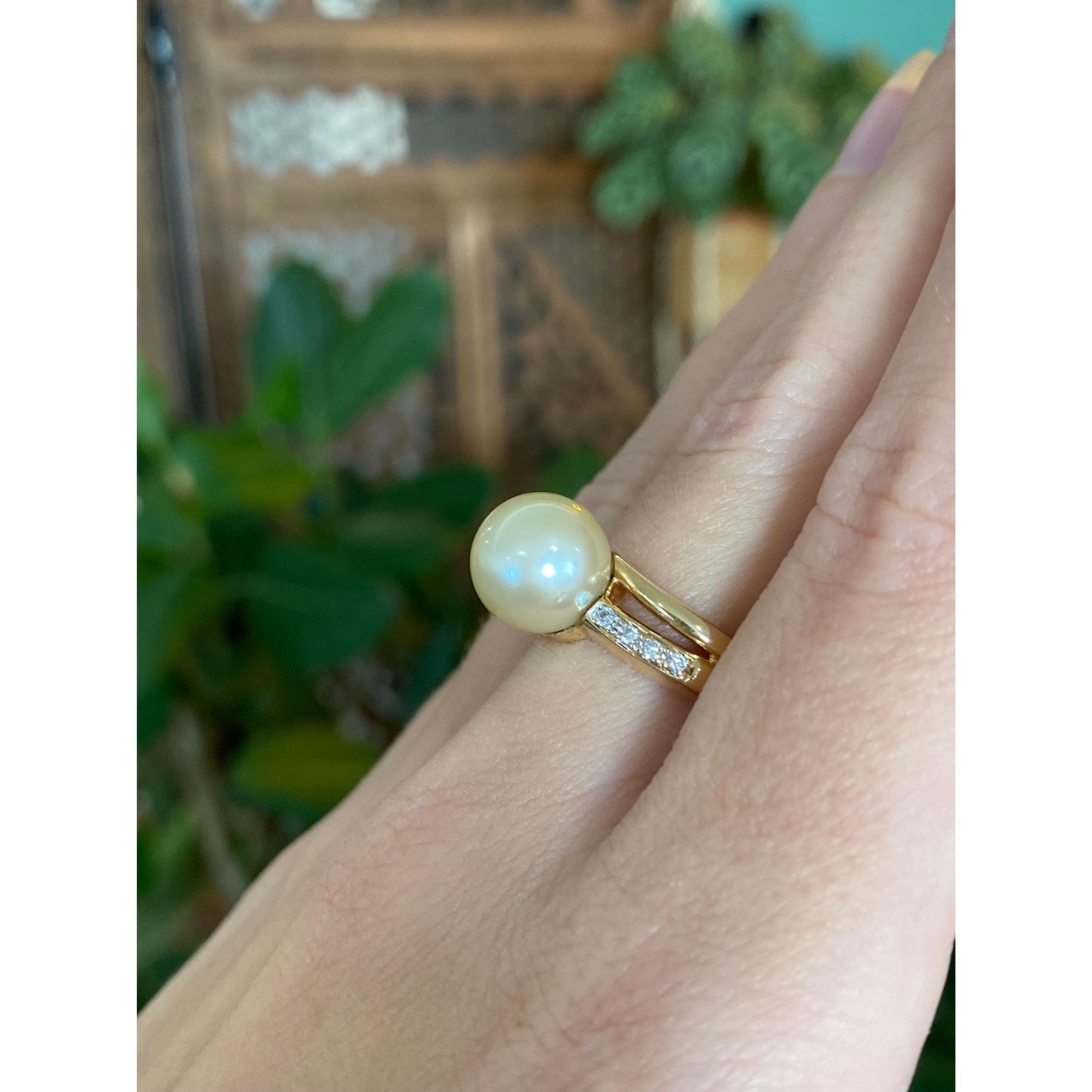 Vintage Solid 14k Yellow Gold Diamond Pearl Ring - Size 7.5
