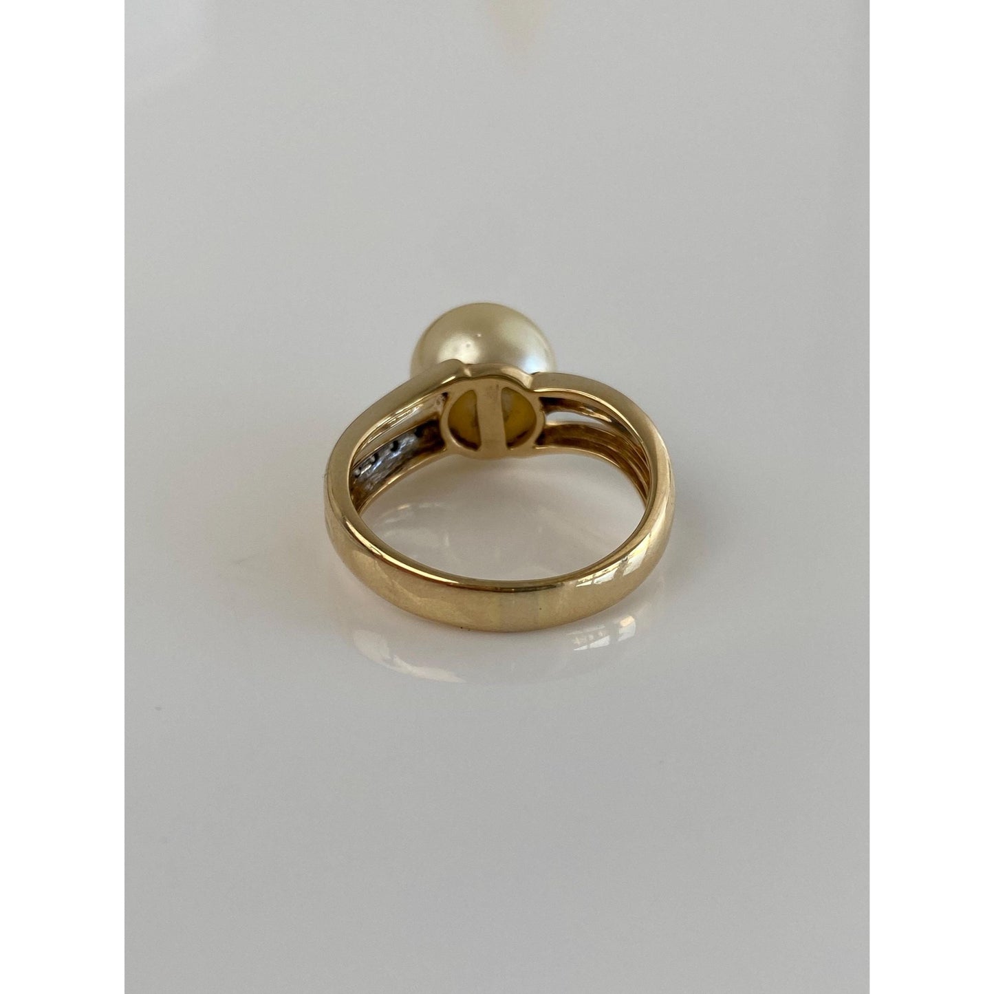 Vintage Solid 14k Yellow Gold Diamond Pearl Ring - Size 7.5