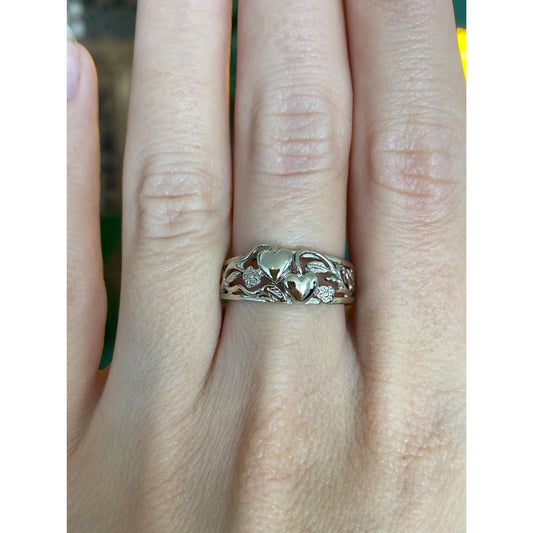 Vintage Solid 14k White Gold Hearts Vine Ring - Size 6.75