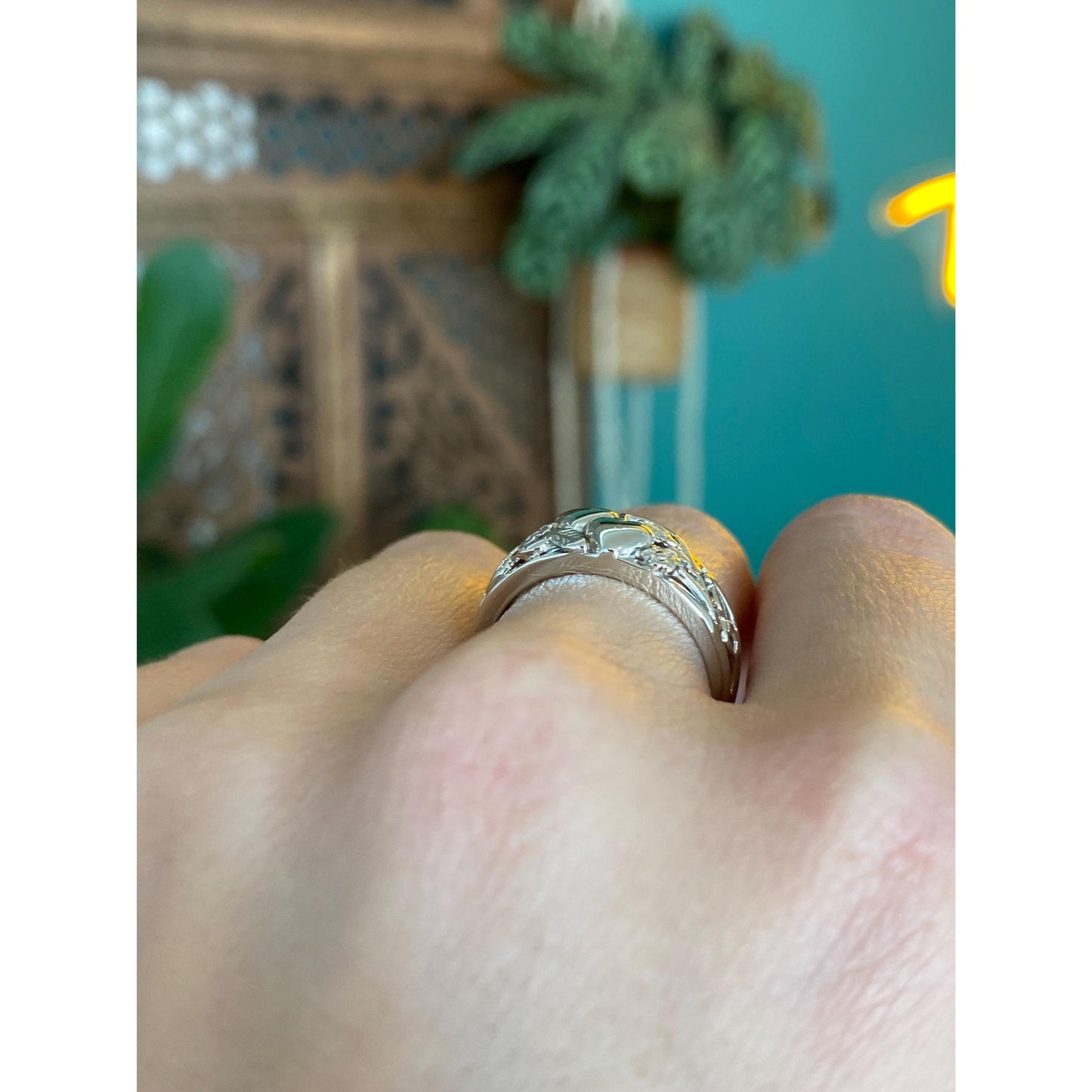 Vintage Solid 14k White Gold Hearts Vine Ring - Size 6.75