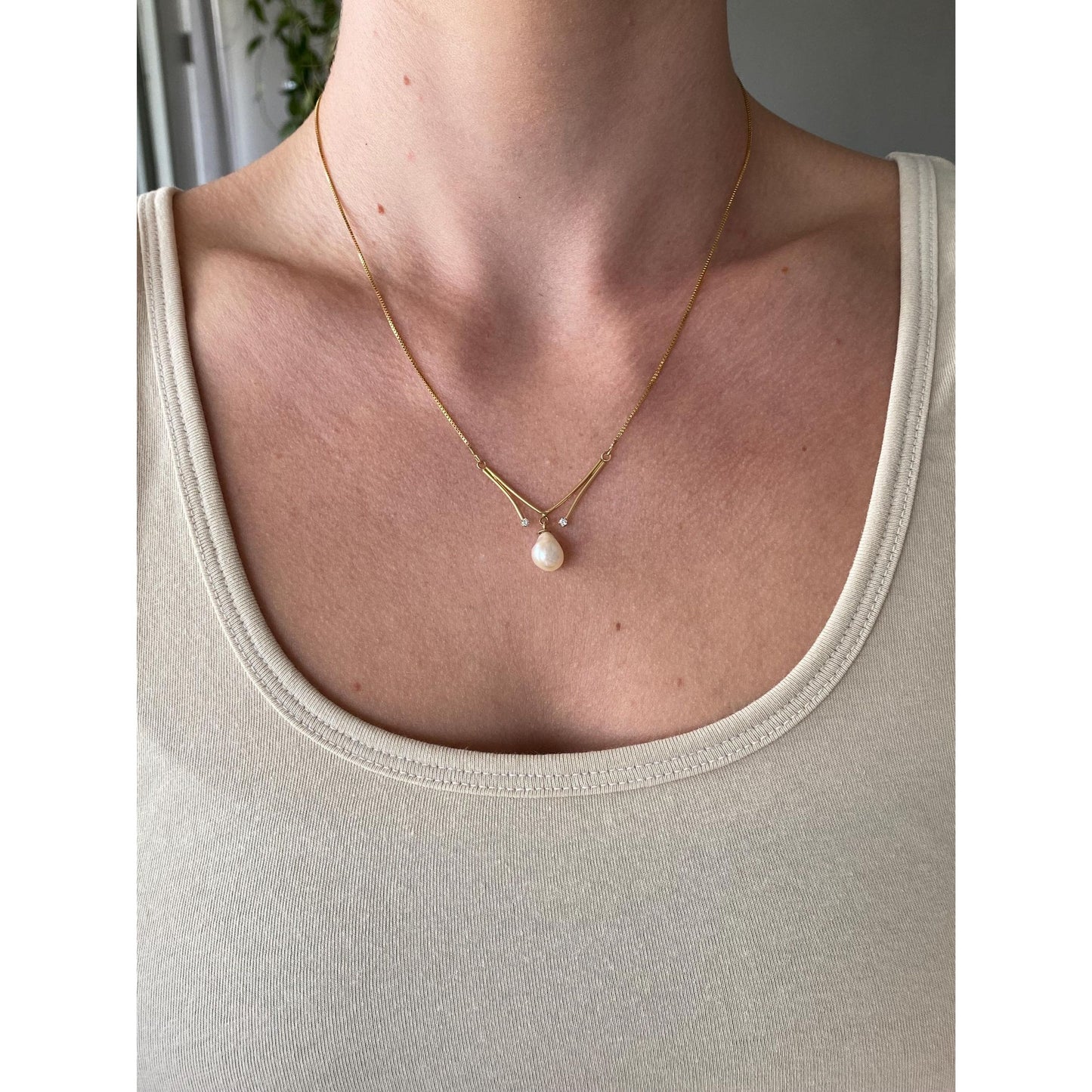 Vintage Solid 14k Yellow Gold Clear Sapphire Pearl Box Chain Necklace - 17.25 inches