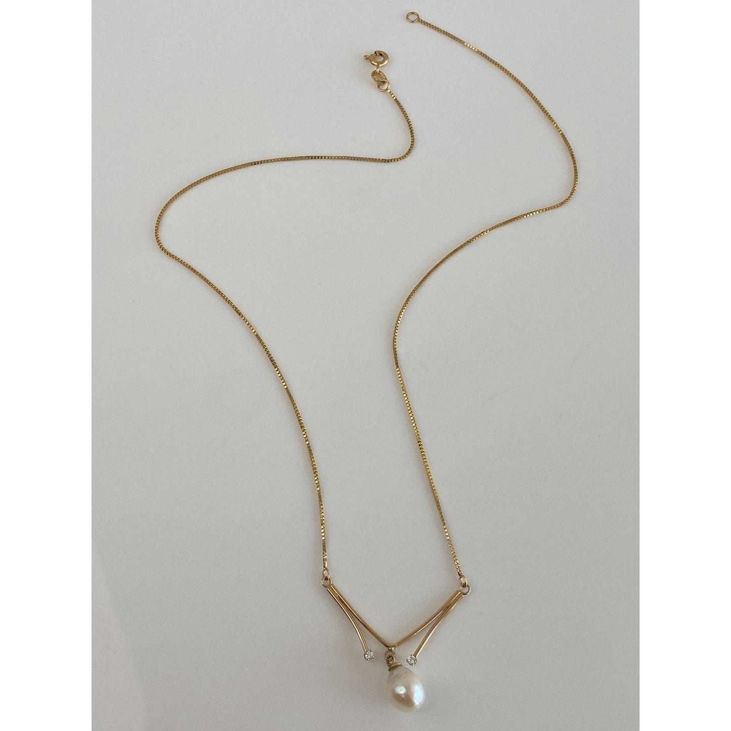 Vintage Solid 14k Yellow Gold Clear Sapphire Pearl Box Chain Necklace - 17.25 inches