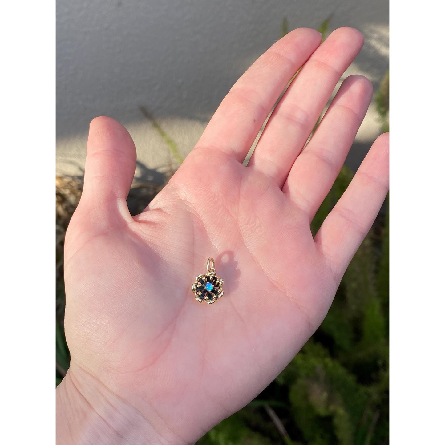 Vintage Solid 14k Yellow Gold Opal Flower Charm