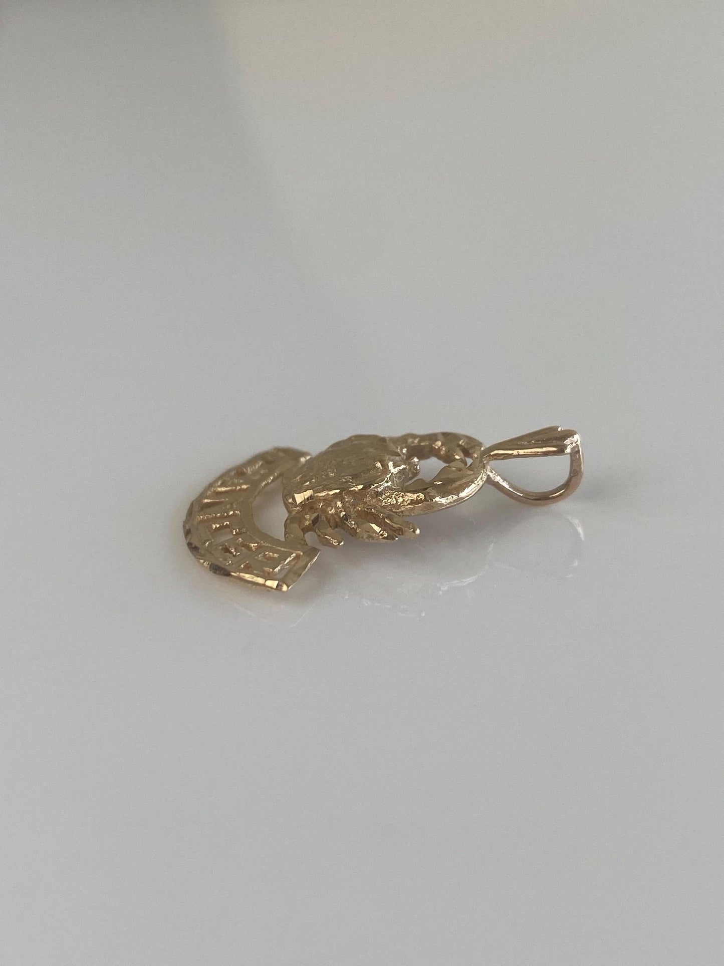 Vintage Solid 14k Yellow Gold Diamond Cut Cancer Zodiac Charm